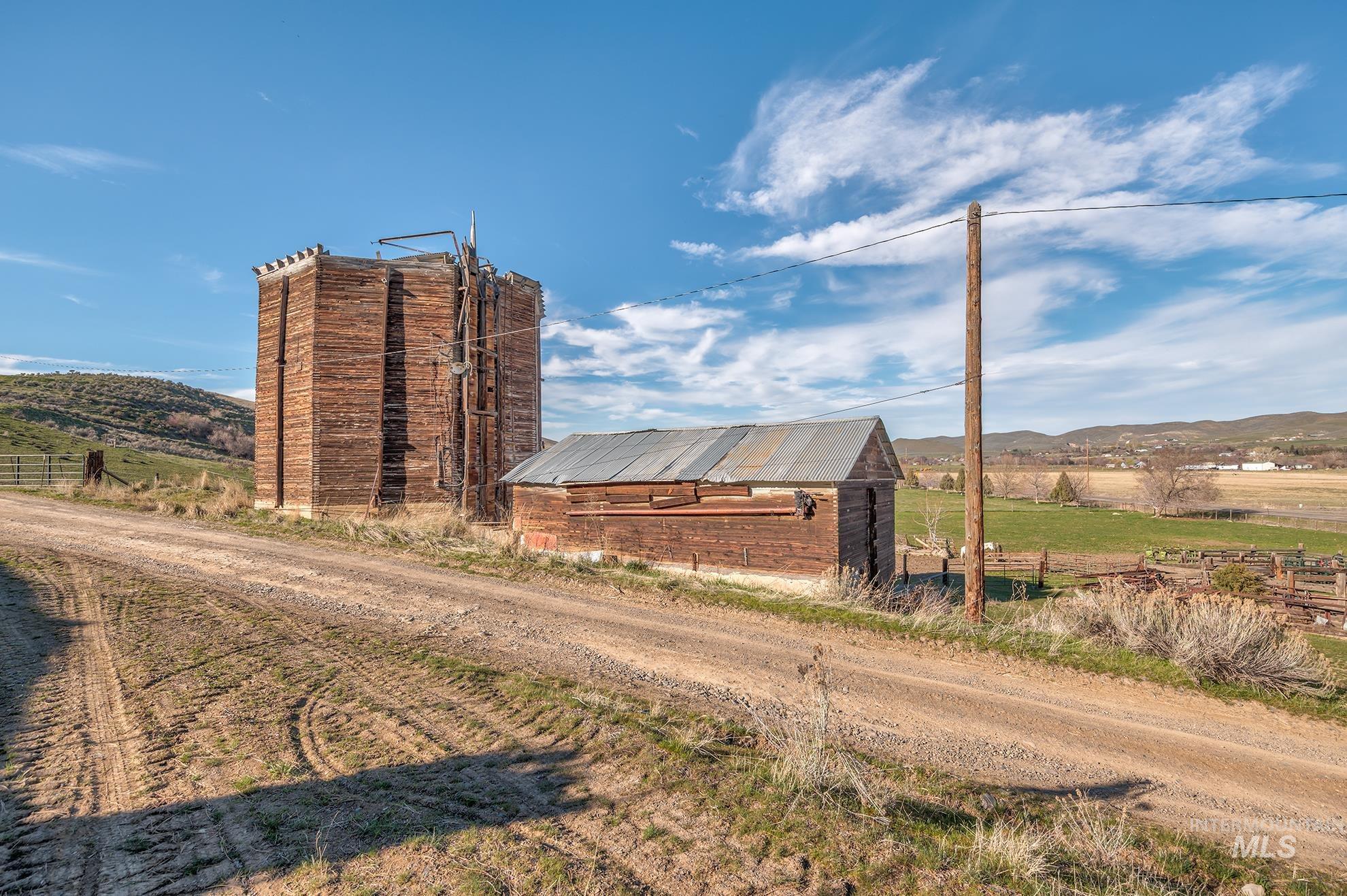1365 HWY 95, Weiser, Idaho 83672, 3 Bedrooms, 2 Bathrooms, Residential For Sale, Price $545,000, 98982124