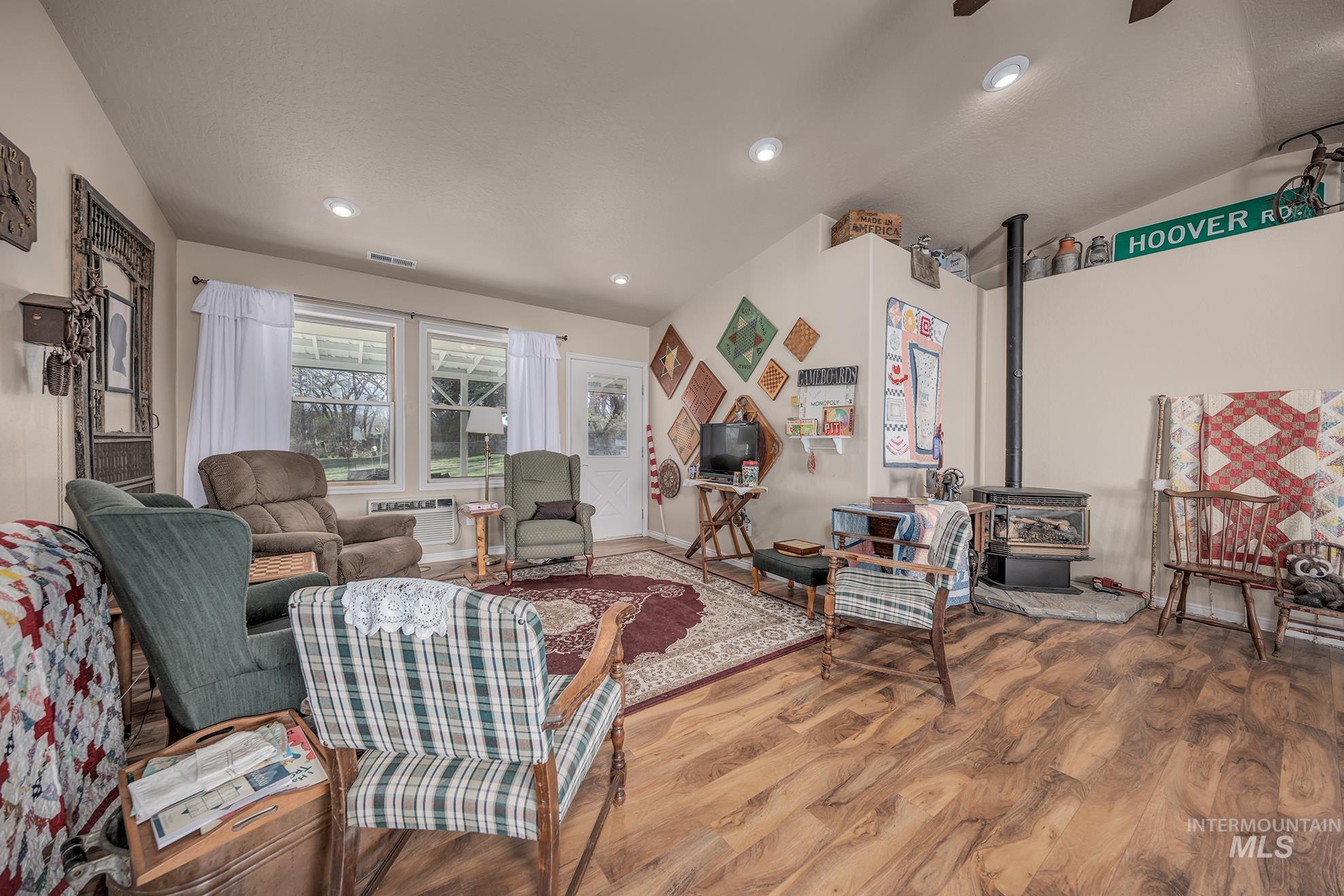 1365 HWY 95, Weiser, Idaho 83672, 3 Bedrooms, 2 Bathrooms, Residential For Sale, Price $545,000, 98982124