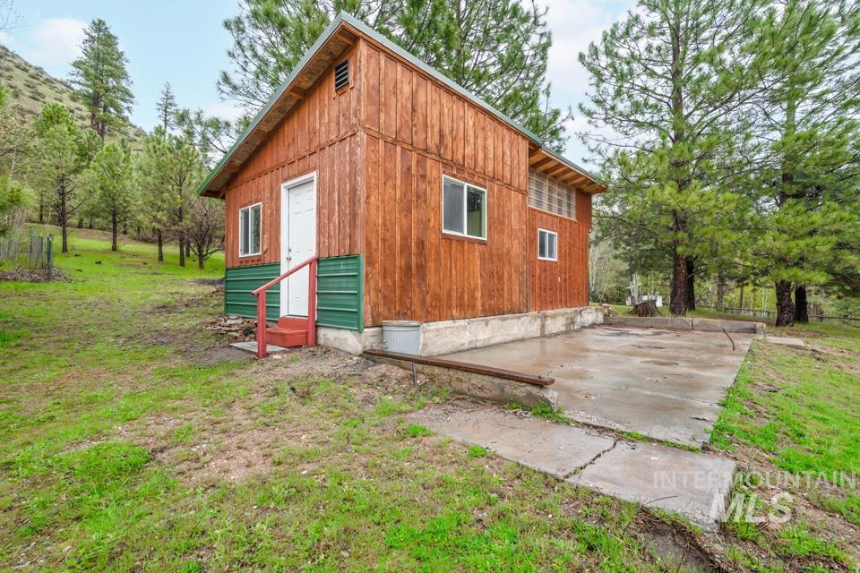 15 Sellman Dr, Lowman, Idaho 83637, 2 Bedrooms, 1 Bathroom, Residential For Sale, Price $344,900, 98982125
