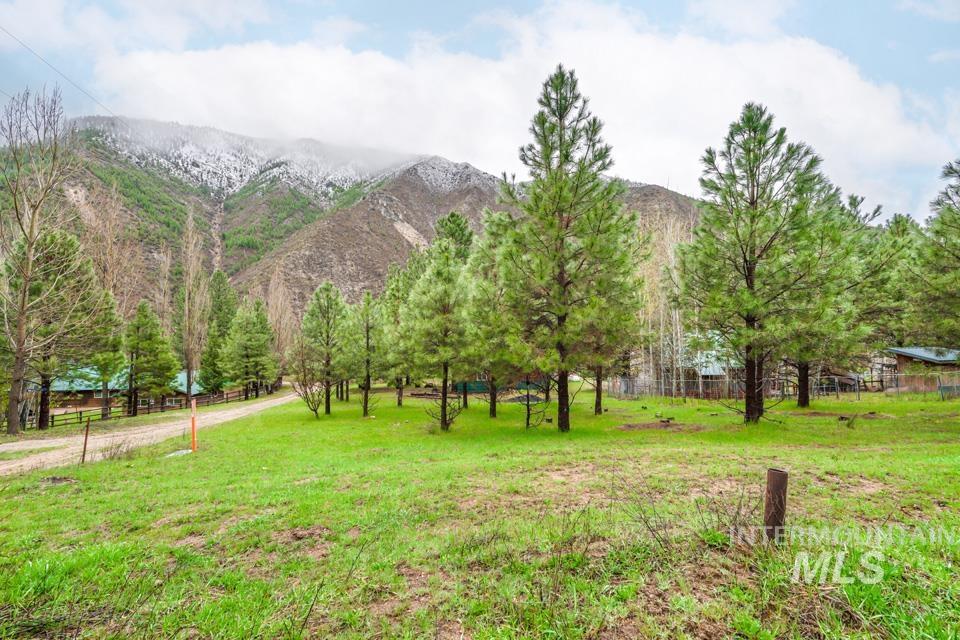 15 Sellman Dr, Lowman, Idaho 83637, 2 Bedrooms, 1 Bathroom, Residential For Sale, Price $344,900, 98982125