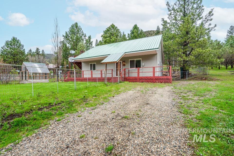 15 Sellman Dr, Lowman, Idaho 83637, 2 Bedrooms, 1 Bathroom, Residential For Sale, Price $344,900, 98982125