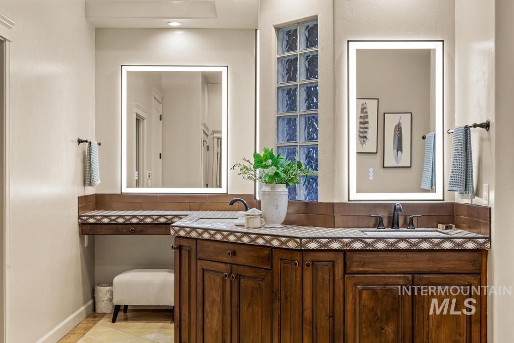 3665 W Fieno Ct, Eagle, Idaho 83616, 5 Bedrooms, 5 Bathrooms, Residential For Sale, Price $2,549,788,MLS 98982126