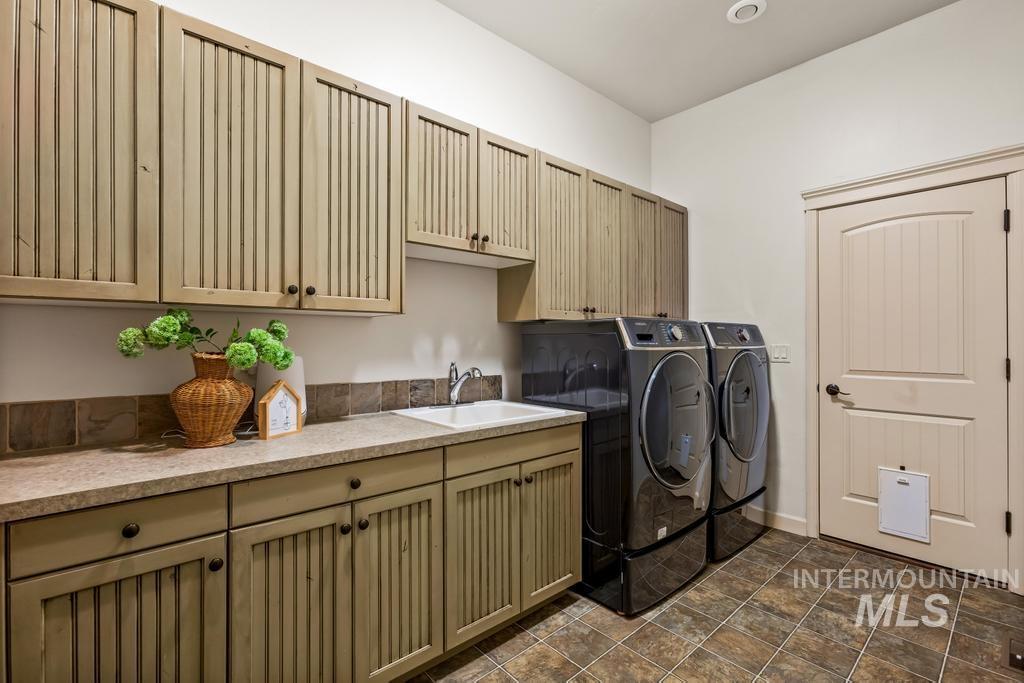 3665 W Fieno Ct, Eagle, Idaho 83616, 5 Bedrooms, 5 Bathrooms, Residential For Sale, Price $2,549,788,MLS 98982126