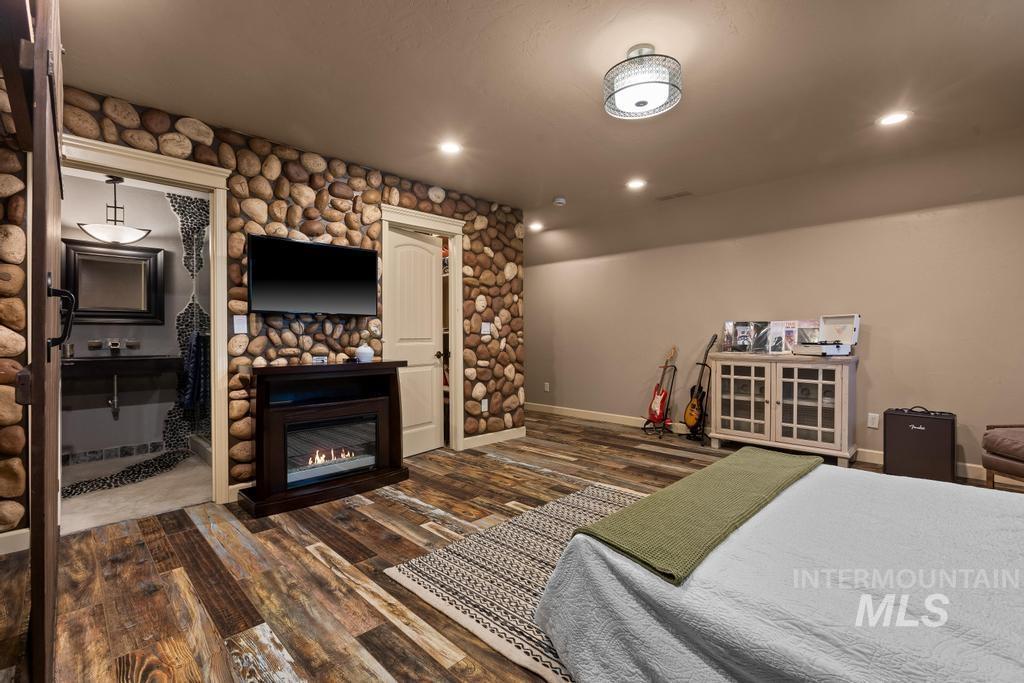 3665 W Fieno Ct, Eagle, Idaho 83616, 5 Bedrooms, 5 Bathrooms, Residential For Sale, Price $2,549,788,MLS 98982126