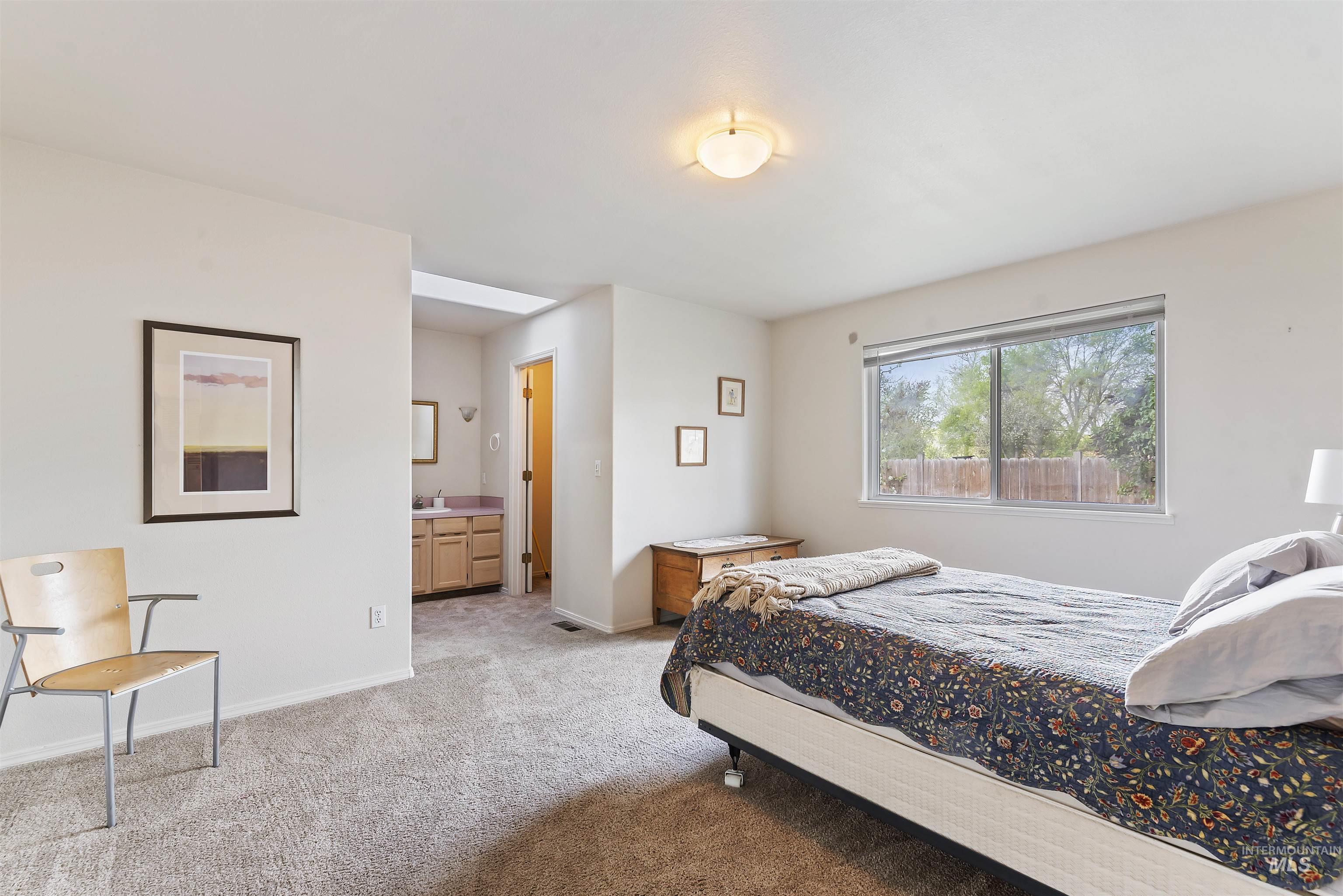 5185 Castle Hill Way, Boise, Idaho 83703, 3 Bedrooms, 2 Bathrooms, Residential For Sale, Price $474,900, 98982134