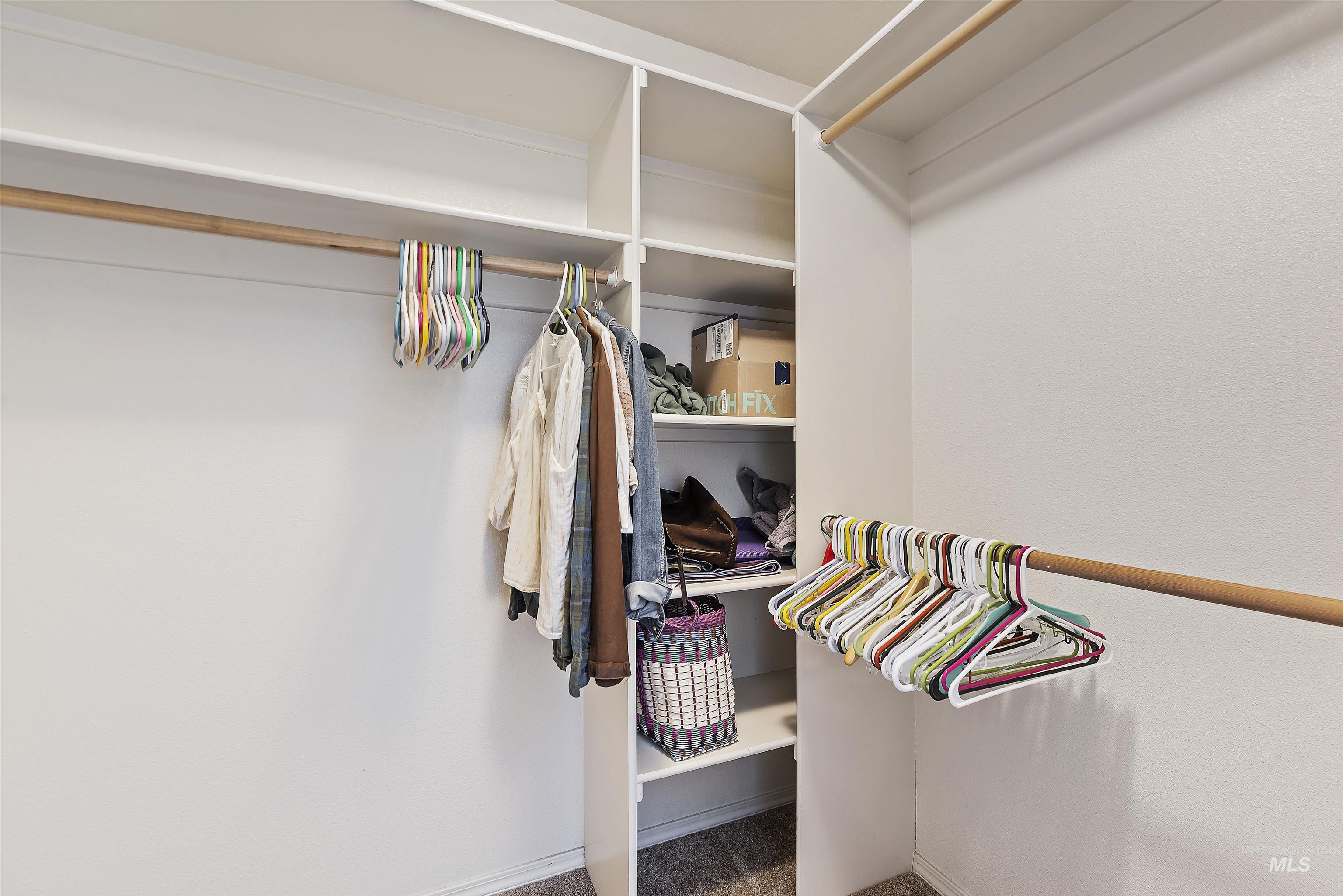 5185 Castle Hill Way, Boise, Idaho 83703, 3 Bedrooms, 2 Bathrooms, Residential For Sale, Price $474,900, 98982134