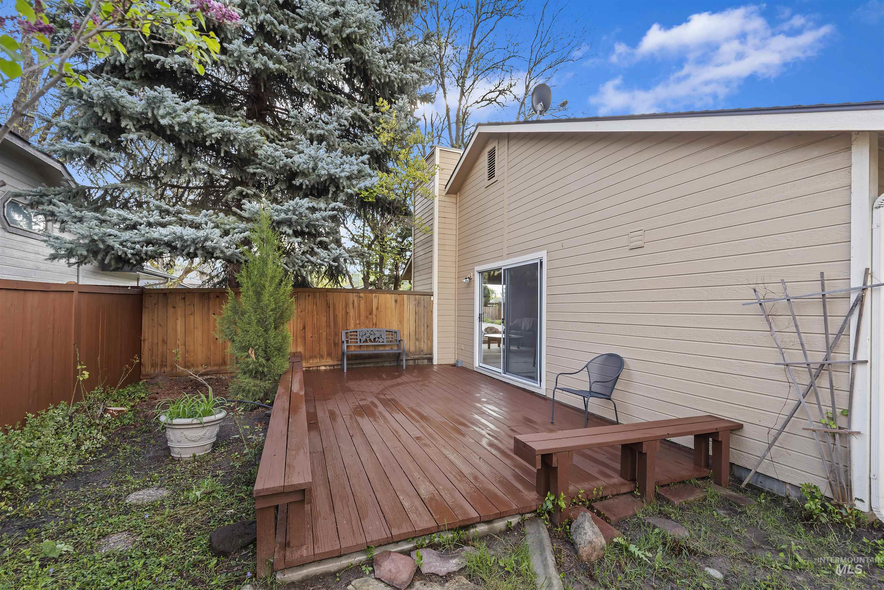 5185 Castle Hill Way, Boise, Idaho 83703, 3 Bedrooms, 2 Bathrooms, Residential For Sale, Price $474,900, 98982134