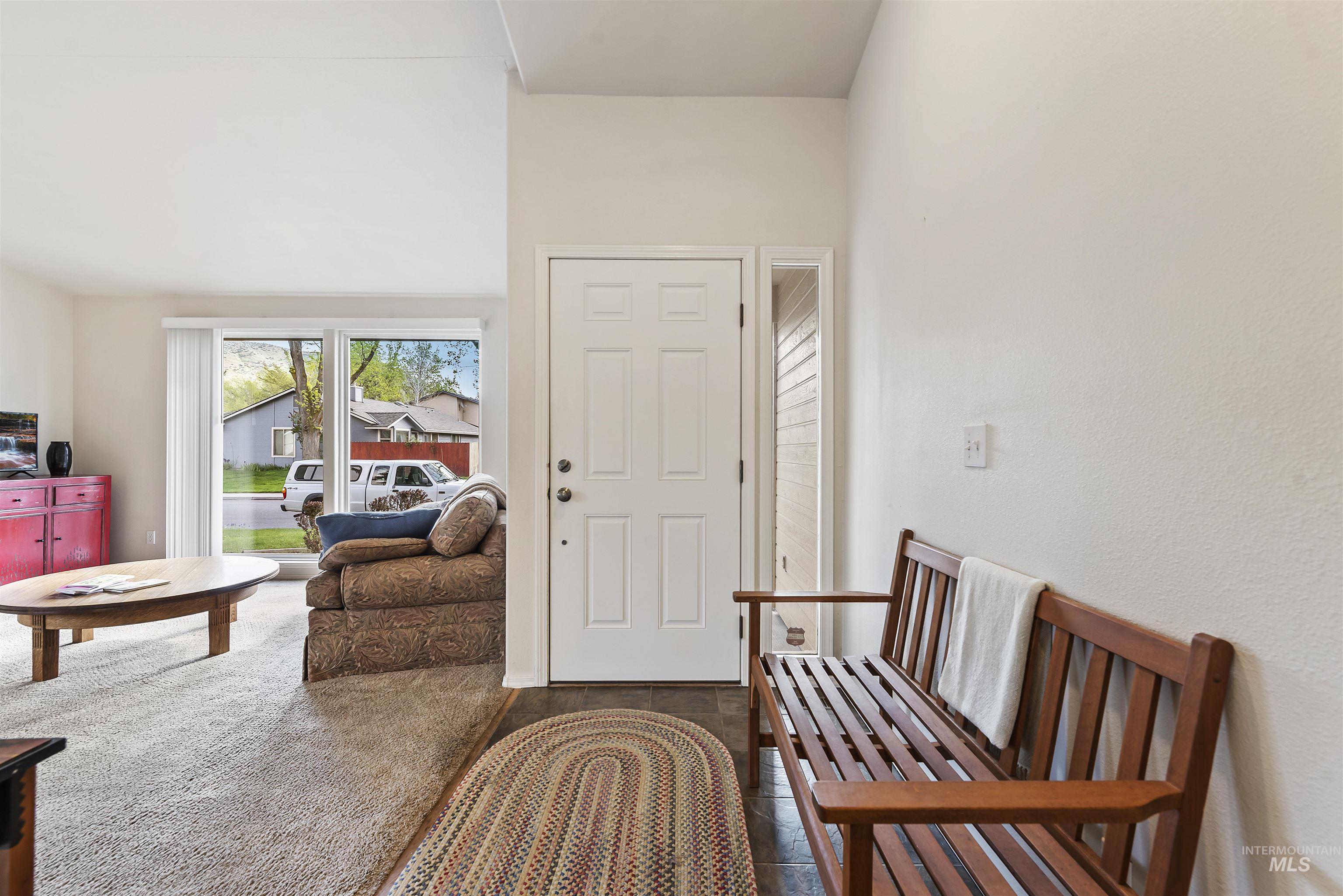 5185 Castle Hill Way, Boise, Idaho 83703, 3 Bedrooms, 2 Bathrooms, Residential For Sale, Price $474,900, 98982134