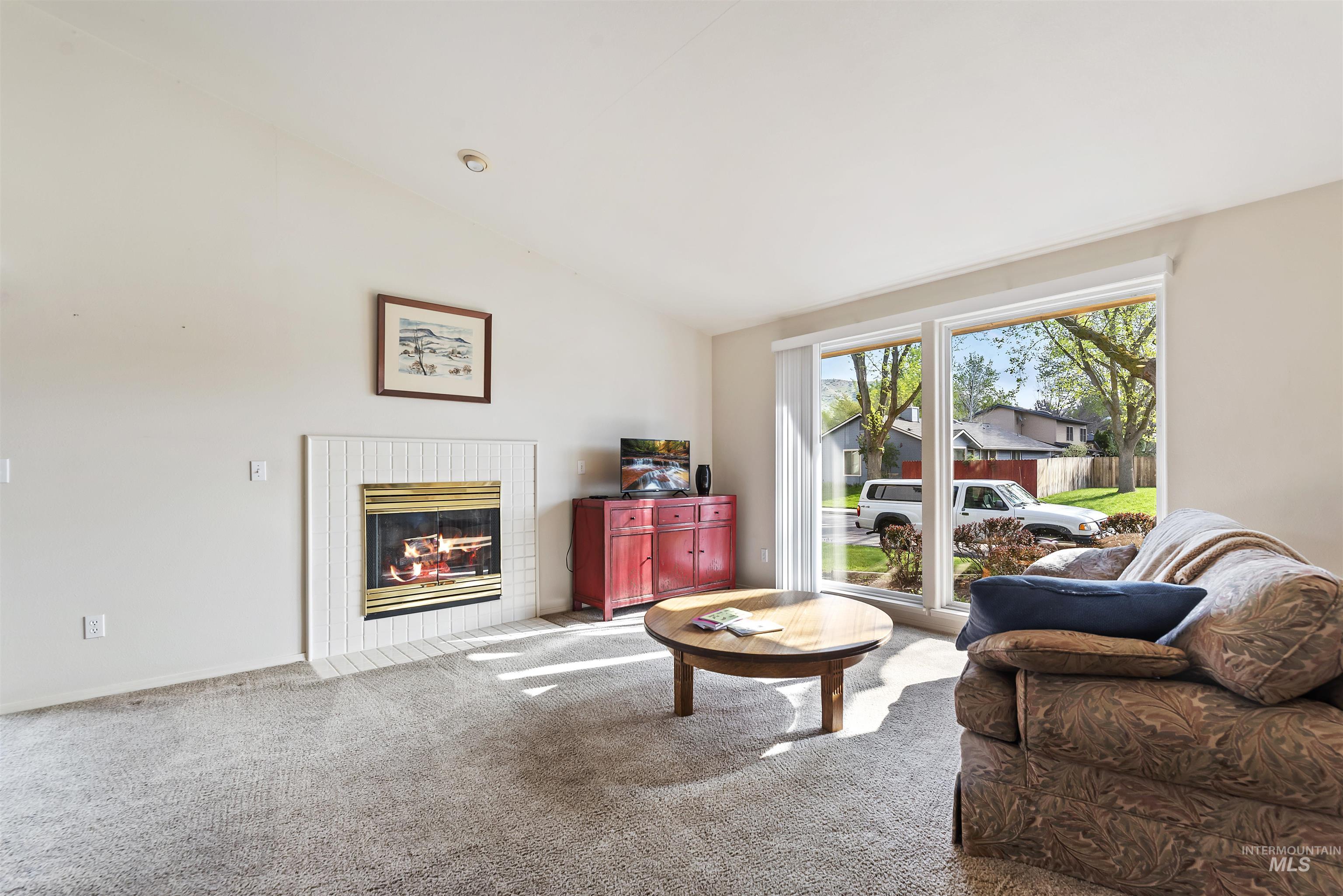 5185 Castle Hill Way, Boise, Idaho 83703, 3 Bedrooms, 2 Bathrooms, Residential For Sale, Price $474,900, 98982134