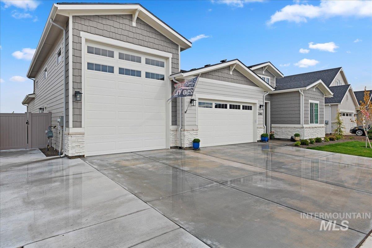 2182 N Kenora Ave, Star, Idaho 83669, 4 Bedrooms, 3.5 Bathrooms, Residential For Sale, Price $835,000, 98982135