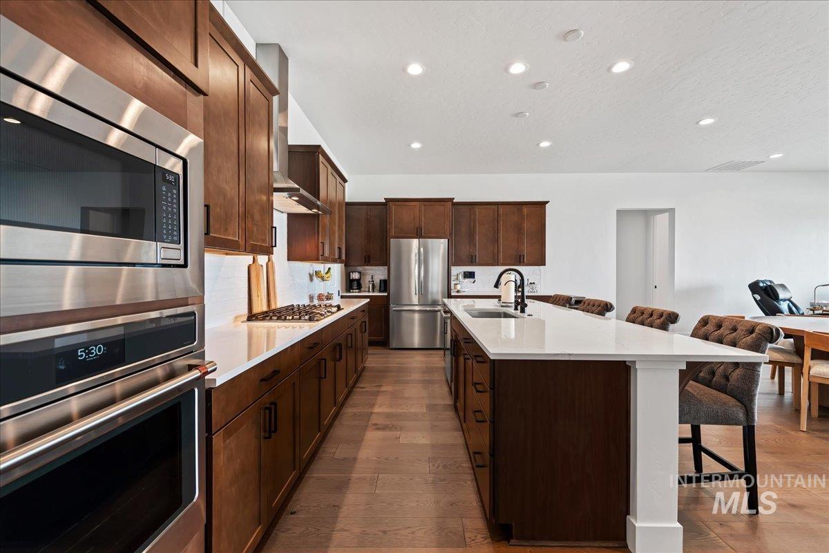 2182 N Kenora Ave, Star, Idaho 83669, 4 Bedrooms, 3.5 Bathrooms, Residential For Sale, Price $835,000, 98982135