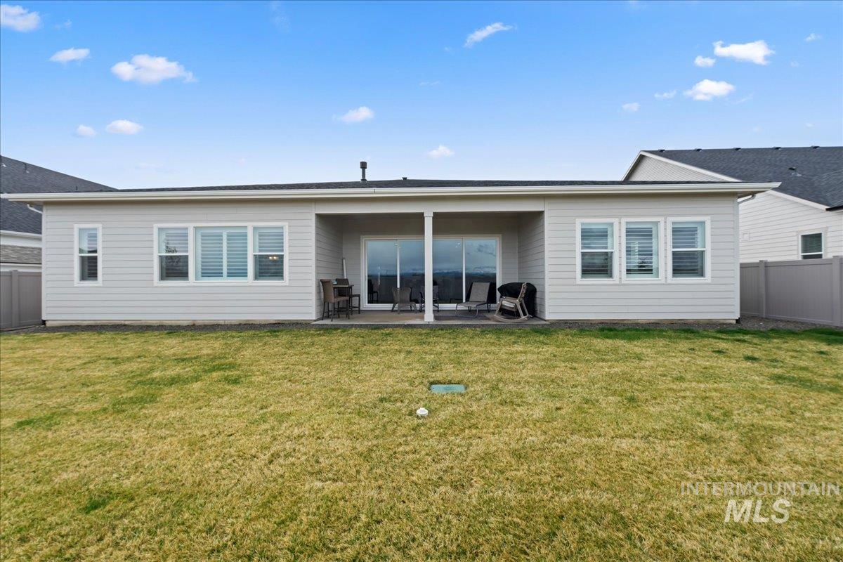 2182 N Kenora Ave, Star, Idaho 83669, 4 Bedrooms, 3.5 Bathrooms, Residential For Sale, Price $855,000,MLS 98982135
