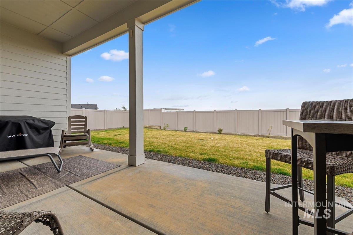 2182 N Kenora Ave, Star, Idaho 83669, 4 Bedrooms, 3.5 Bathrooms, Residential For Sale, Price $855,000,MLS 98982135
