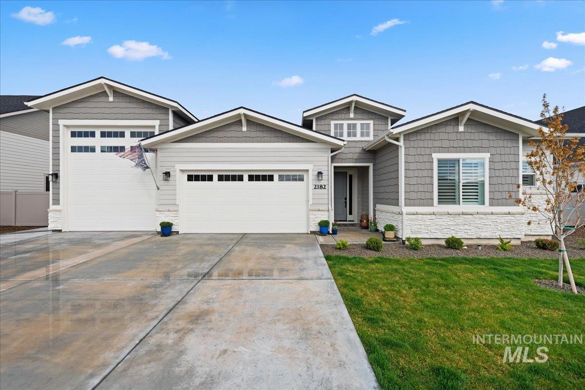 2182 N Kenora Ave, Star, Idaho 83669, 4 Bedrooms, 3.5 Bathrooms, Residential For Sale, Price $835,000, 98982135