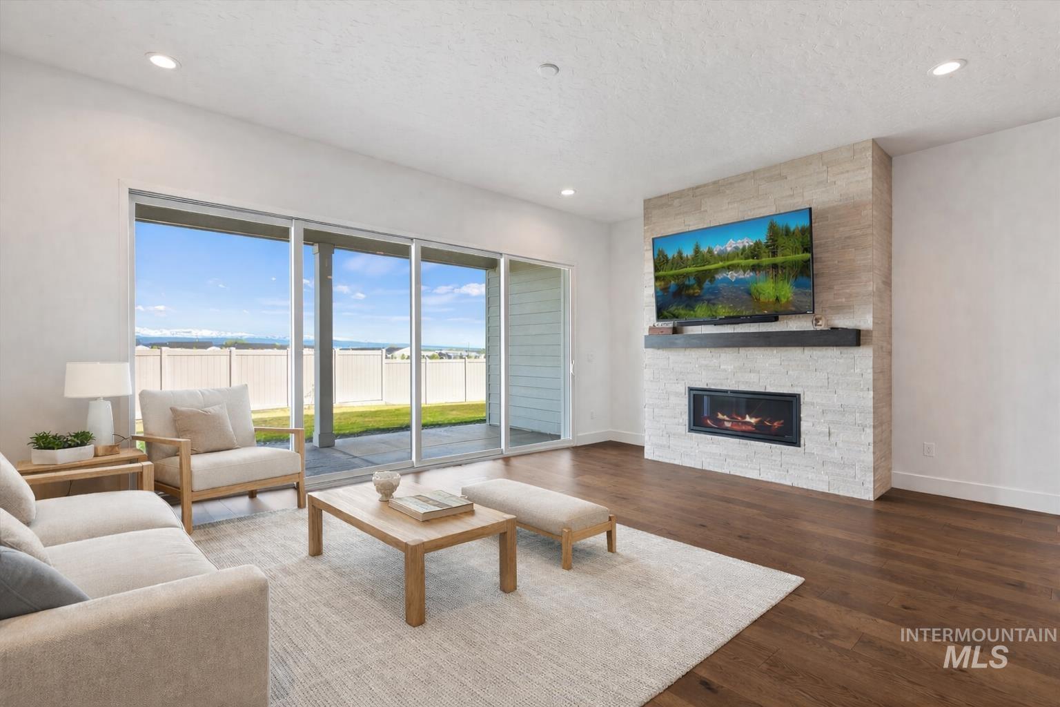 2182 N Kenora Ave, Star, Idaho 83669, 4 Bedrooms, 3.5 Bathrooms, Residential For Sale, Price $835,000, 98982135