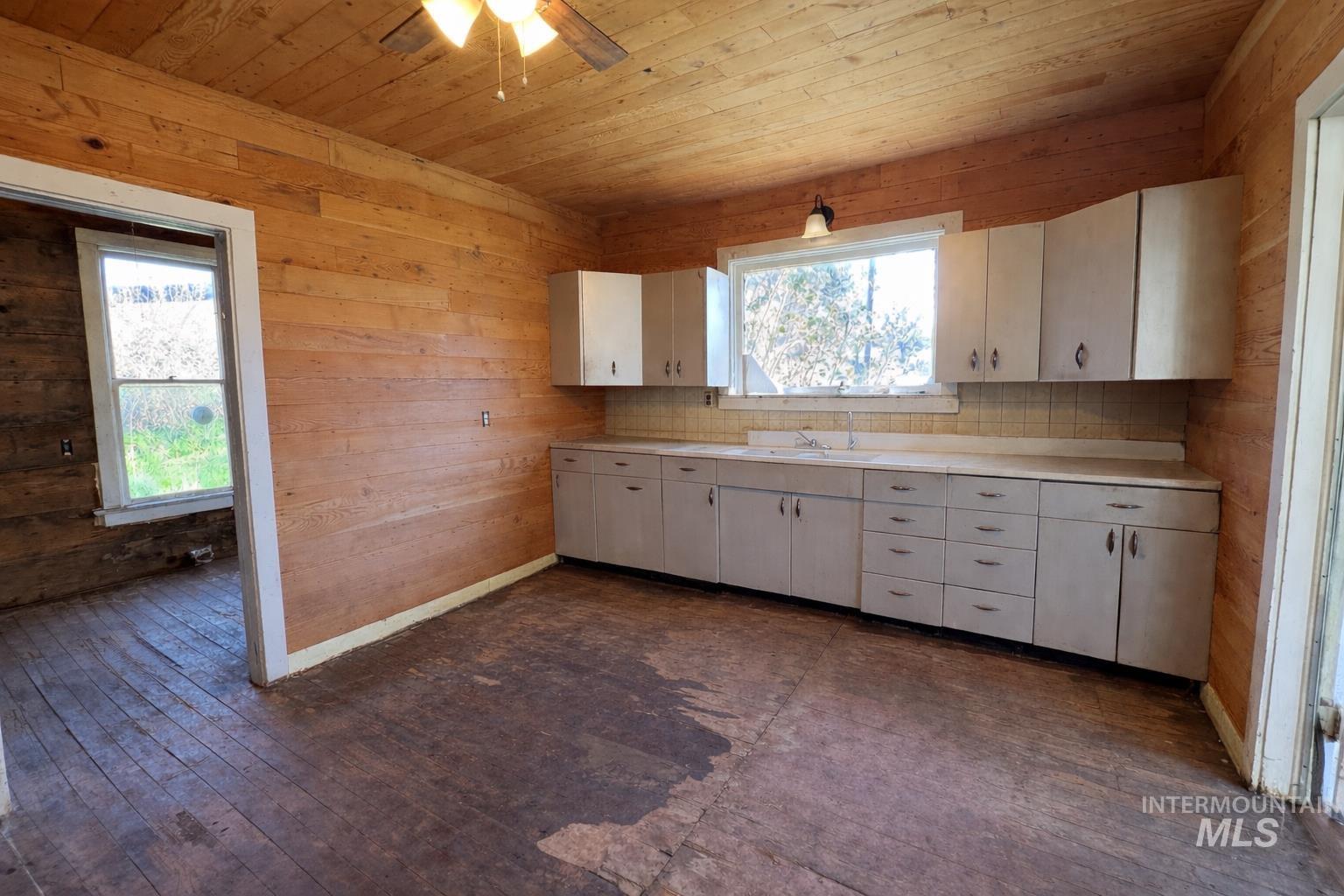 1753 Drake Rd, Kamiah, Idaho 83536, 3 Bedrooms, 1 Bathroom, Farm & Ranch For Sale, Price $1,150,000, 98982145