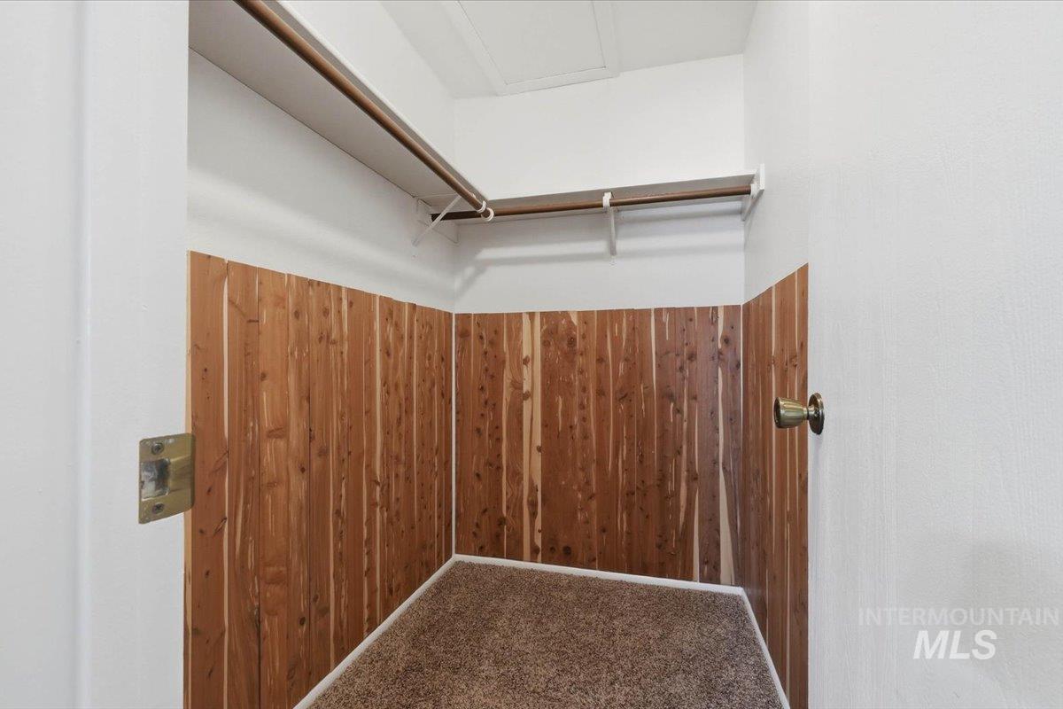 1532 W Chateau Ave, Meridian, Idaho 83646, 3 Bedrooms, 2 Bathrooms, Residential For Sale, Price $395,000, 98982156