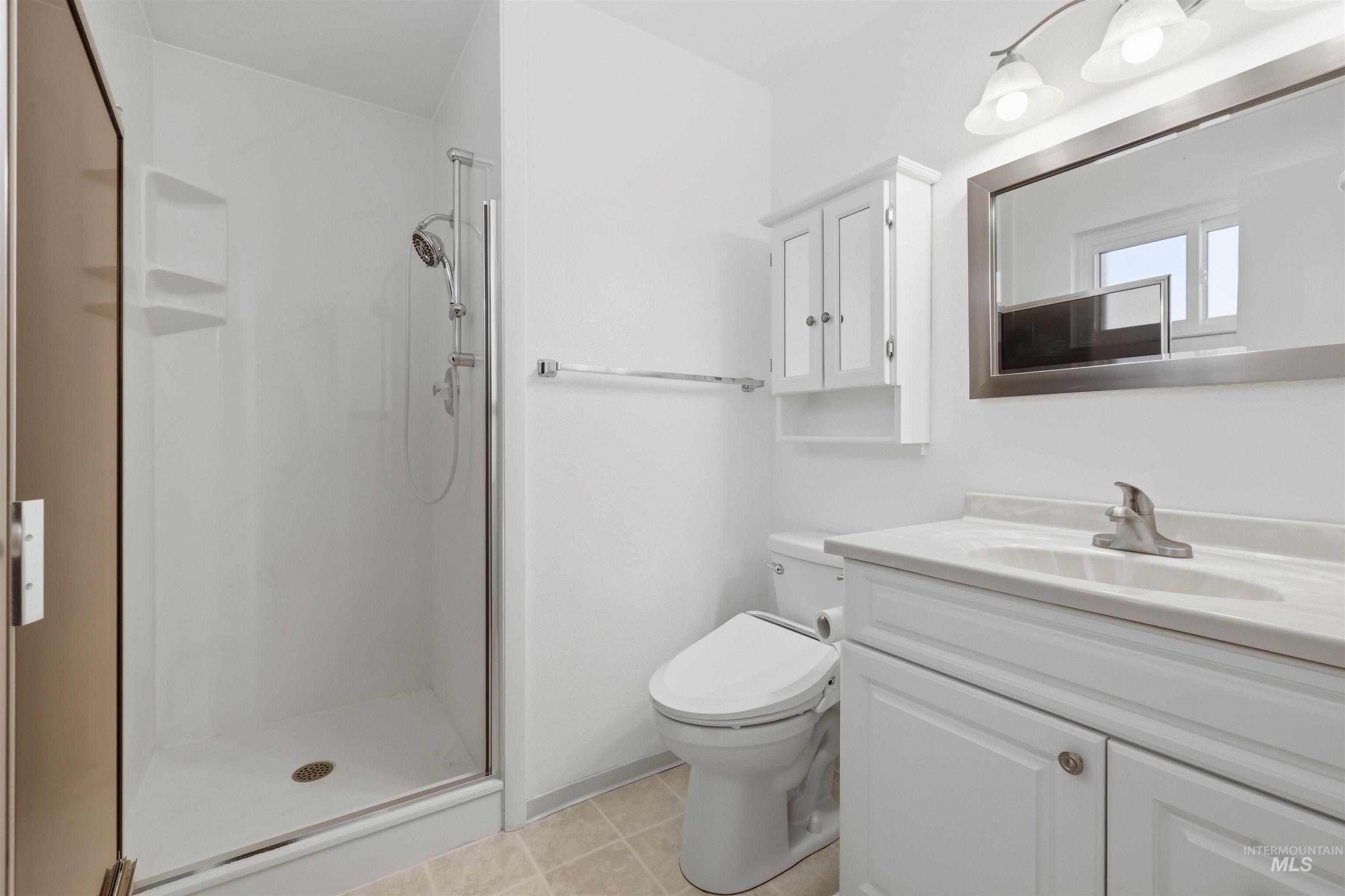 1532 W Chateau Ave, Meridian, Idaho 83646, 3 Bedrooms, 2 Bathrooms, Residential For Sale, Price $395,000, 98982156