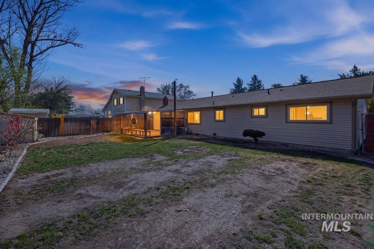 1532 W Chateau Ave, Meridian, Idaho 83646, 3 Bedrooms, 2 Bathrooms, Residential For Sale, Price $395,000, 98982156