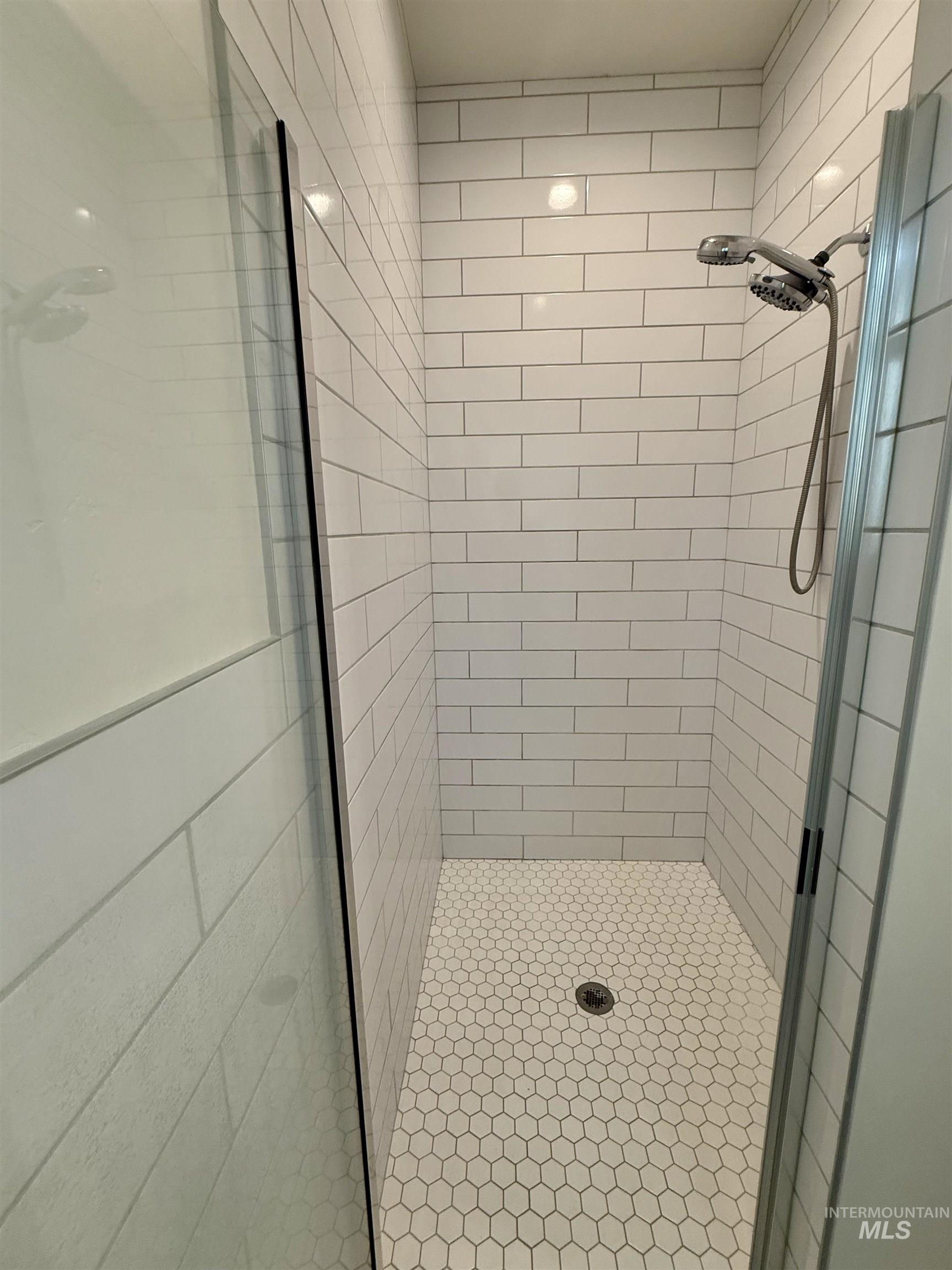 1962 E Presidential Dr, Meridian, Idaho 83642, 3 Bedrooms, 3 Bathrooms, Residential For Sale, Price $534,900, 98982158