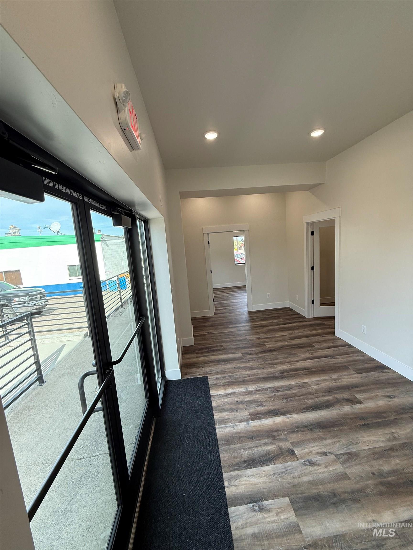 328 Broadway Ave S, Buhl, Idaho 83316, 6 Rooms, Business/Commercial For Sale, Price $8,400,MLS 98982164