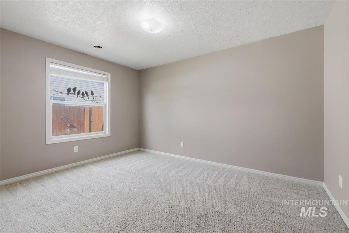 1068 Locksley St, Middleton, Idaho 83644, 3 Bedrooms, 2 Bathrooms, Residential For Sale, Price $410,000, 98982175