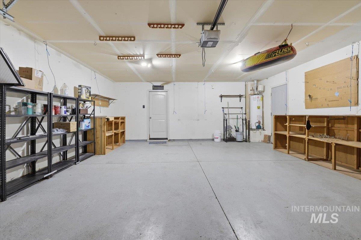 1068 Locksley St, Middleton, Idaho 83644, 3 Bedrooms, 2 Bathrooms, Residential For Sale, Price $410,000, 98982175