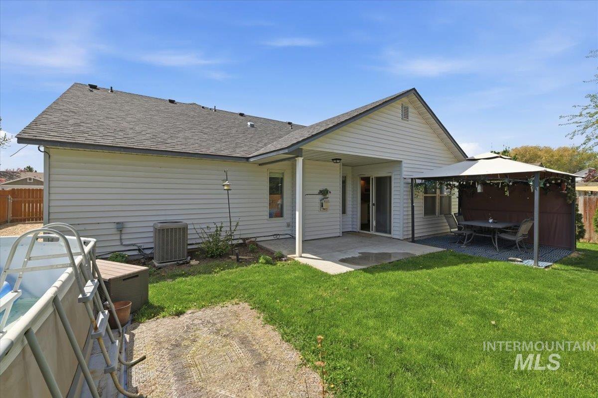 1068 Locksley St, Middleton, Idaho 83644, 3 Bedrooms, 2 Bathrooms, Residential For Sale, Price $410,000, 98982175