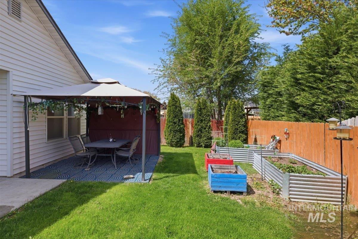 1068 Locksley St, Middleton, Idaho 83644, 3 Bedrooms, 2 Bathrooms, Residential For Sale, Price $410,000, 98982175