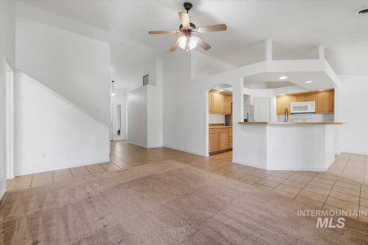 1068 Locksley St, Middleton, Idaho 83644, 3 Bedrooms, 2 Bathrooms, Residential For Sale, Price $410,000, 98982175