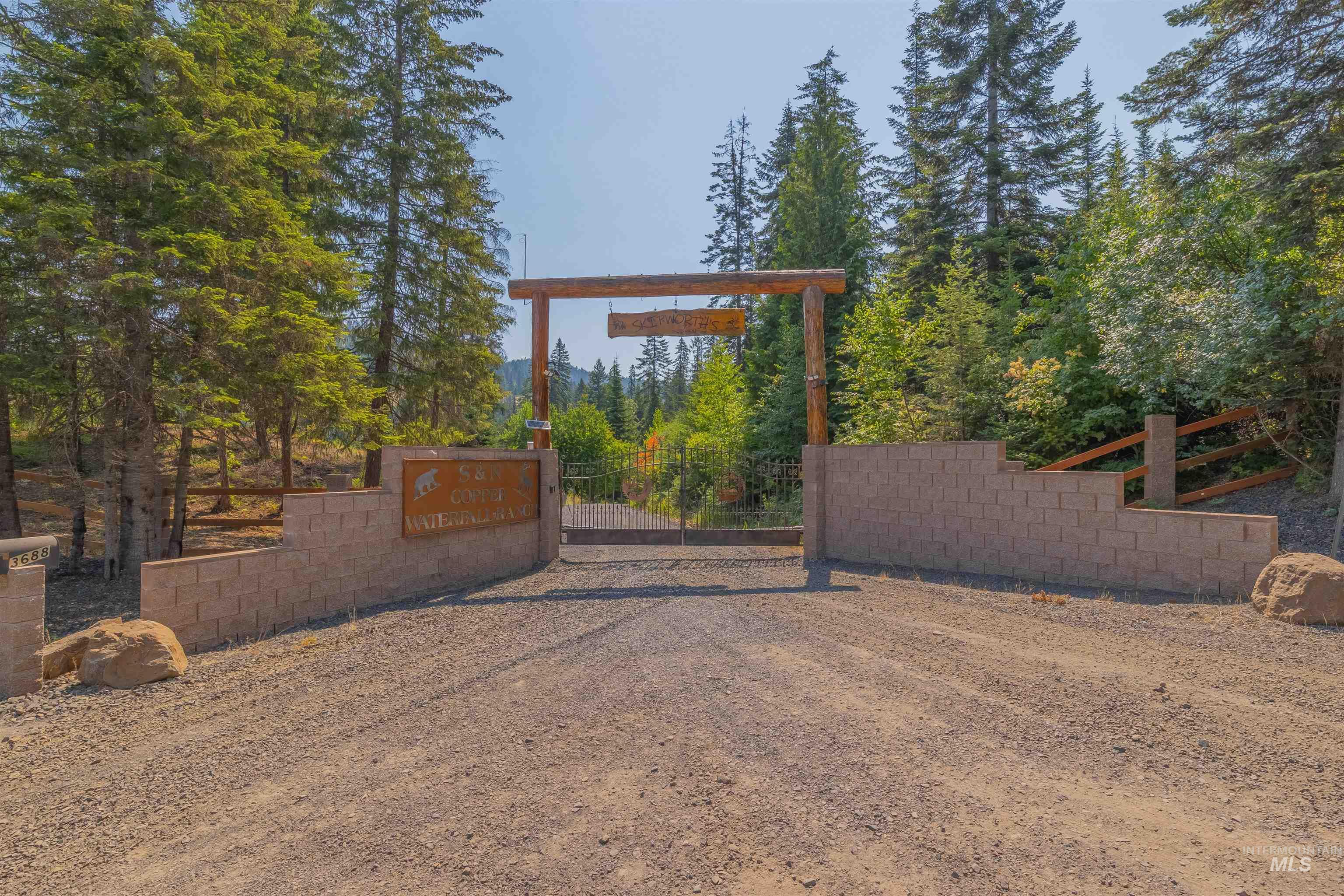 3688 Canyon Creek Road, Orofino, Idaho 83544, 4 Bedrooms, 4.5 Bathrooms, Residential For Sale, Price $2,425,000,MLS 98982176