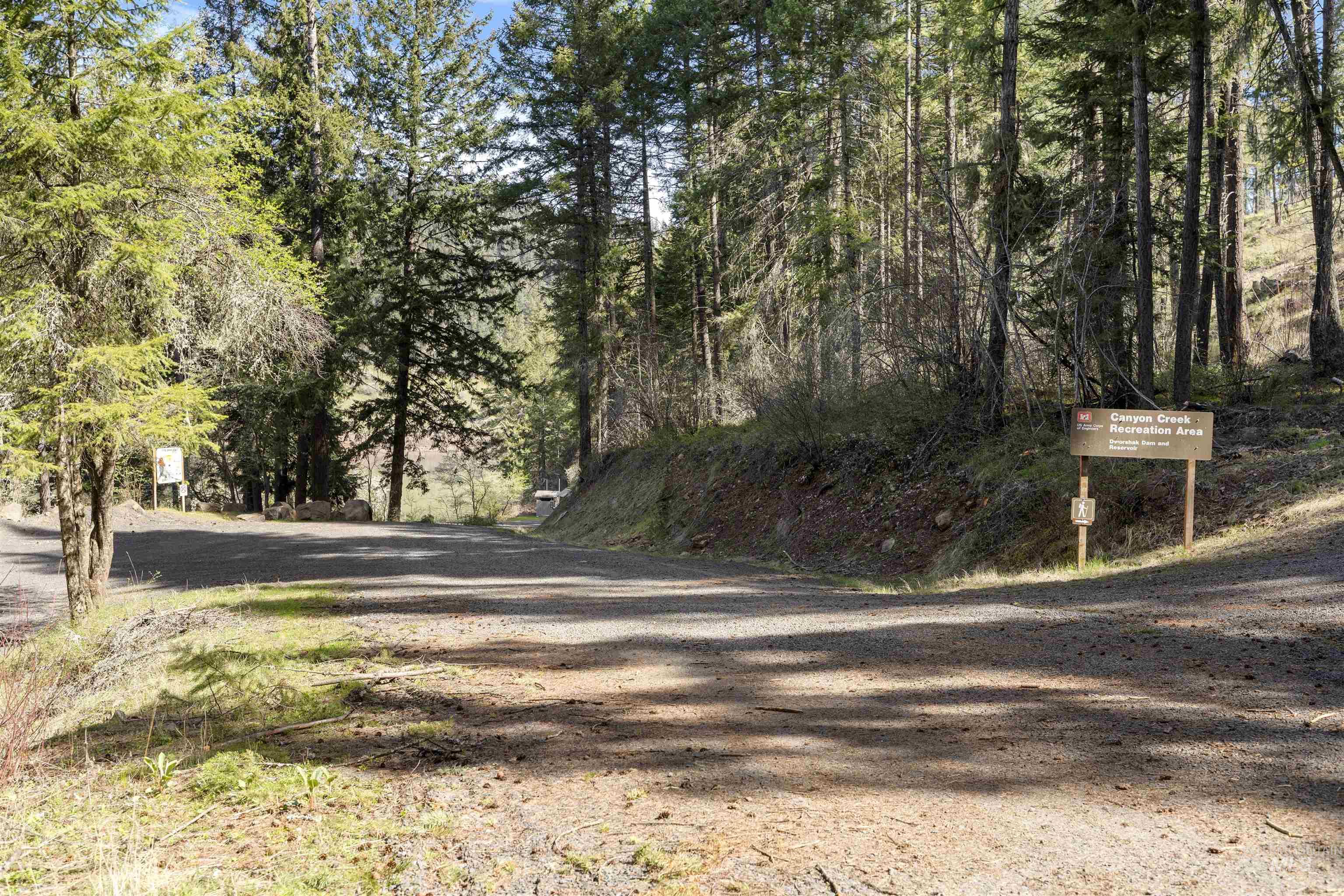 3688 Canyon Creek Road, Orofino, Idaho 83544, 4 Bedrooms, 4.5 Bathrooms, Residential For Sale, Price $2,425,000,MLS 98982176