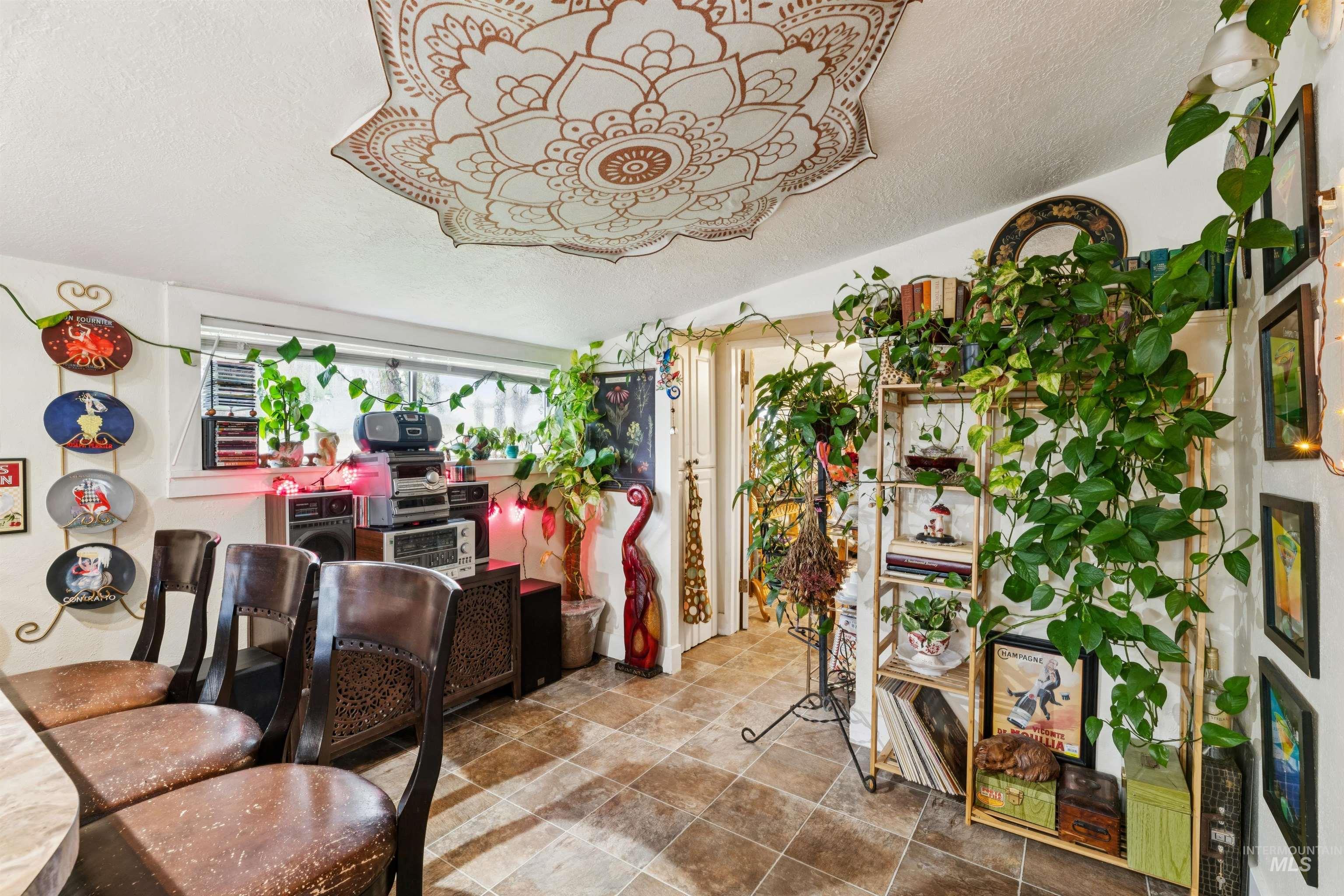 625 E Pennsylvania St, Boise, Idaho 83706-4431, 2 Bedrooms, 1 Bathroom, Residential Income For Sale, Price $735,000,MLS 98982179