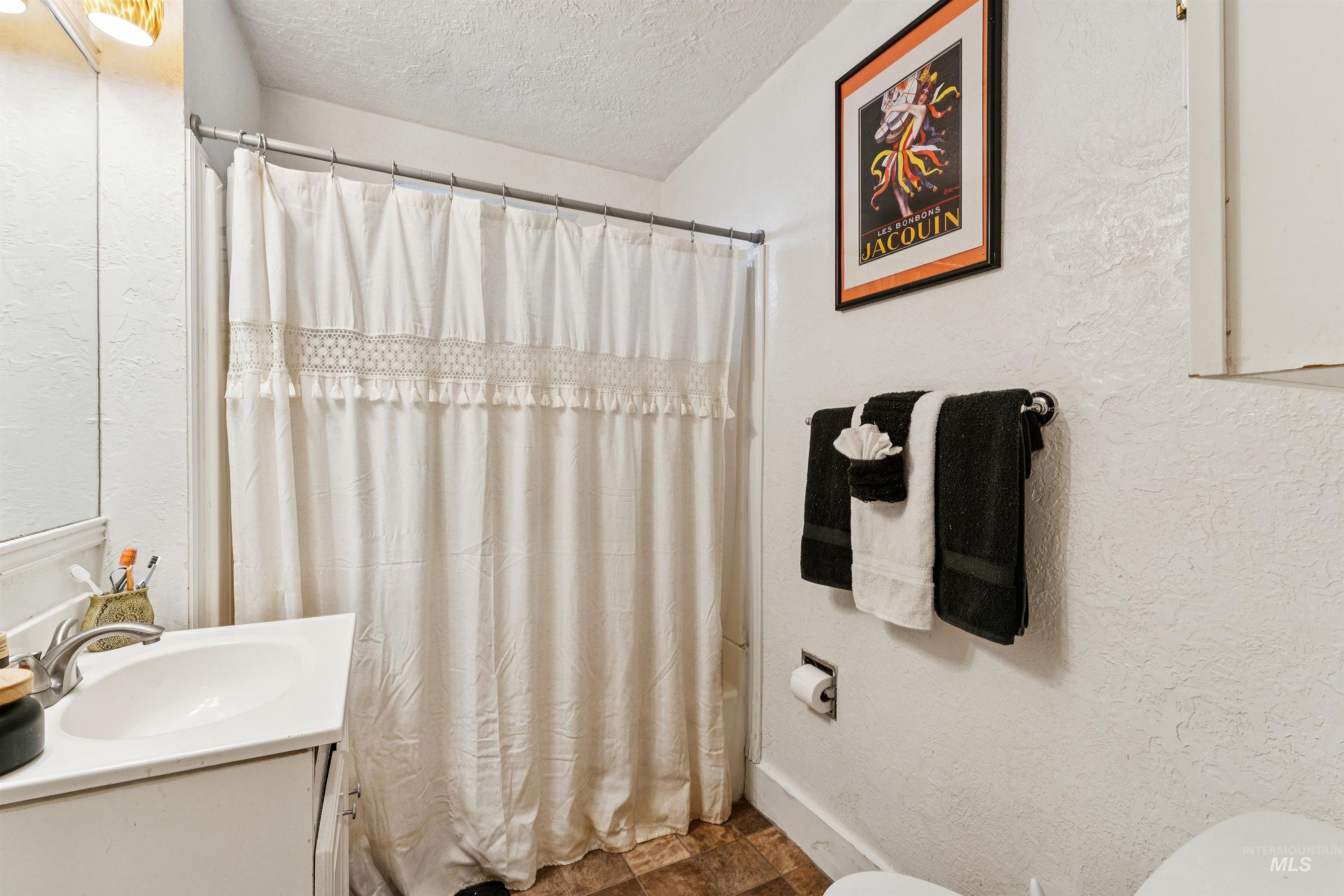 625 E Pennsylvania St, Boise, Idaho 83706-4431, 3 Bedrooms, 3 Bathrooms, Residential For Sale, Price $735,000, 98982181