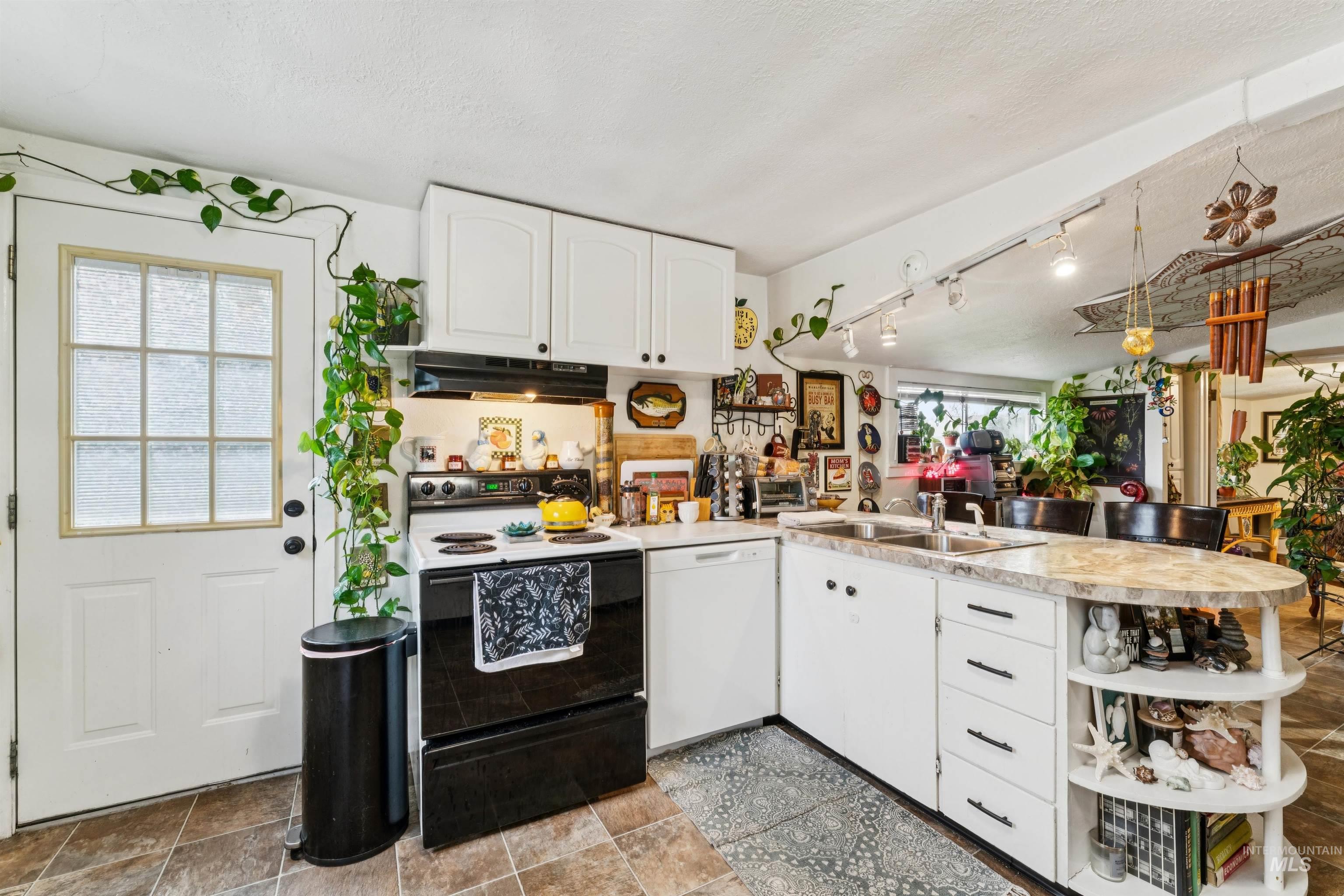 625 & 627 E Pennsylvania St, Boise, Idaho 83706-4431, 3 Bedrooms, 3 Bathrooms, Residential For Sale, Price $699,000, 98982181