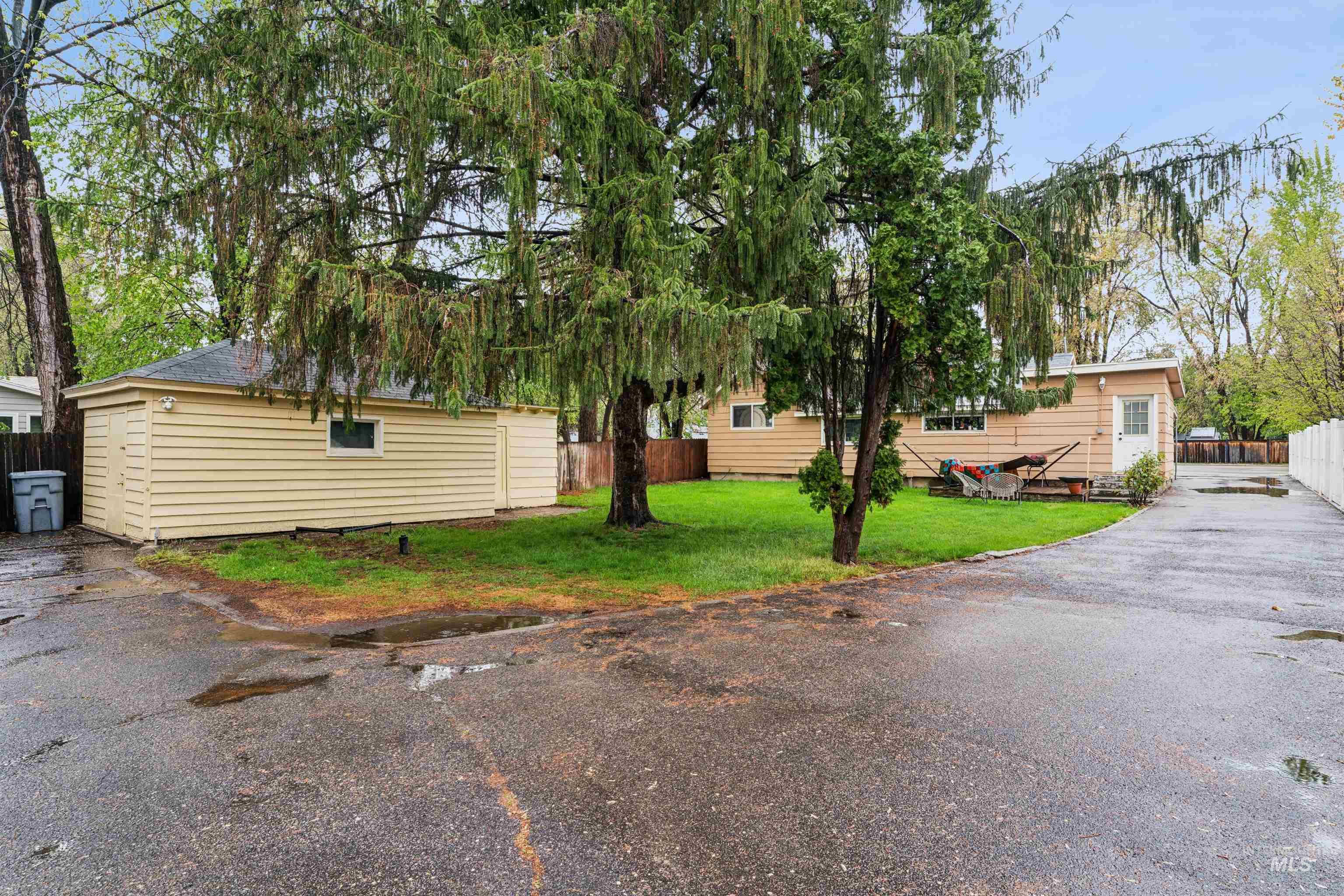 625 & 627 E Pennsylvania St, Boise, Idaho 83706-4431, 3 Bedrooms, 3 Bathrooms, Residential For Sale, Price $699,000, 98982181