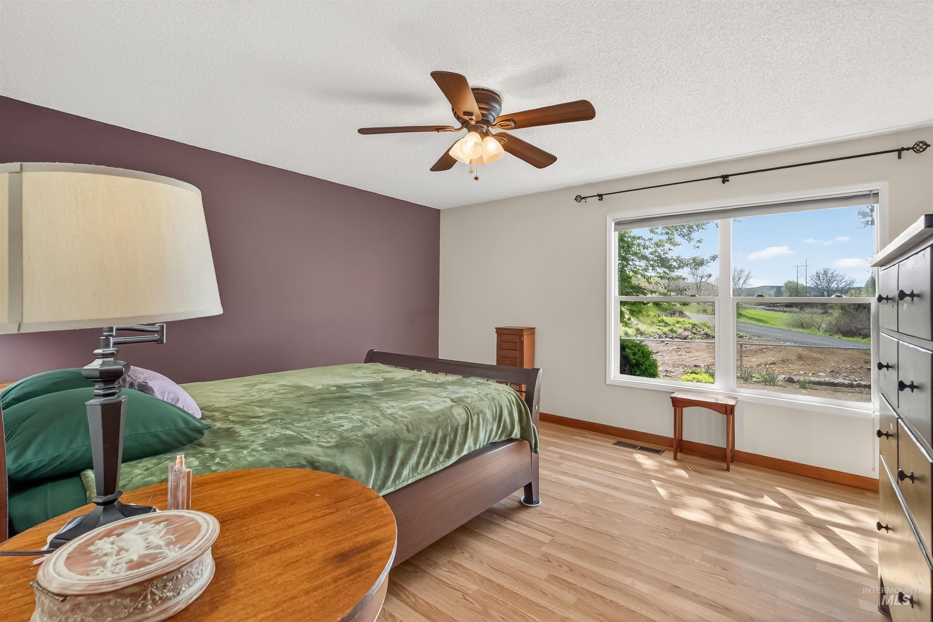 3650 Country Club Court, Lewiston, Idaho 83501, 3 Bedrooms, 2 Bathrooms, Residential For Sale, Price $460,000, 98982184