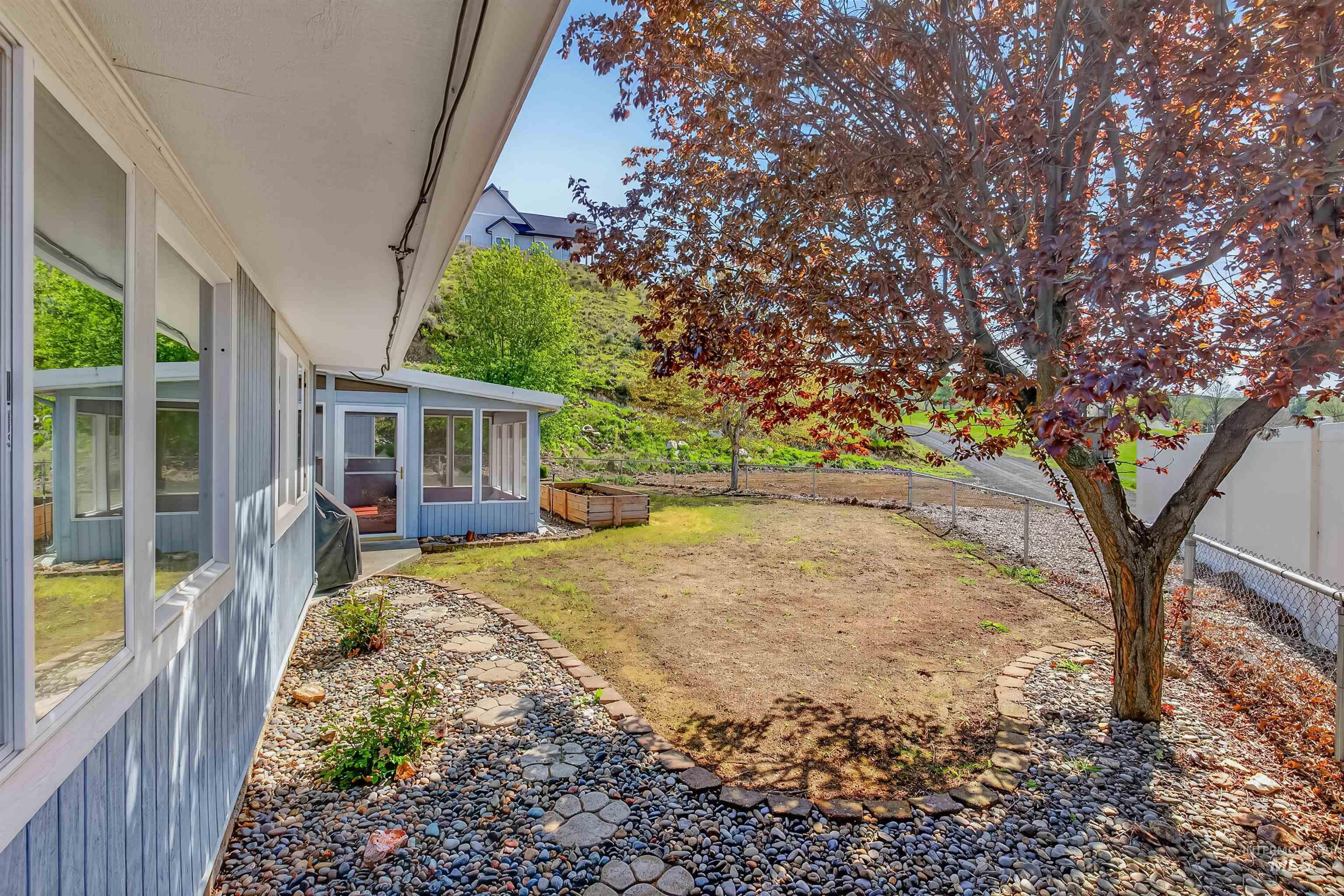 3650 Country Club Court, Lewiston, Idaho 83501, 3 Bedrooms, 2 Bathrooms, Residential For Sale, Price $460,000, 98982184