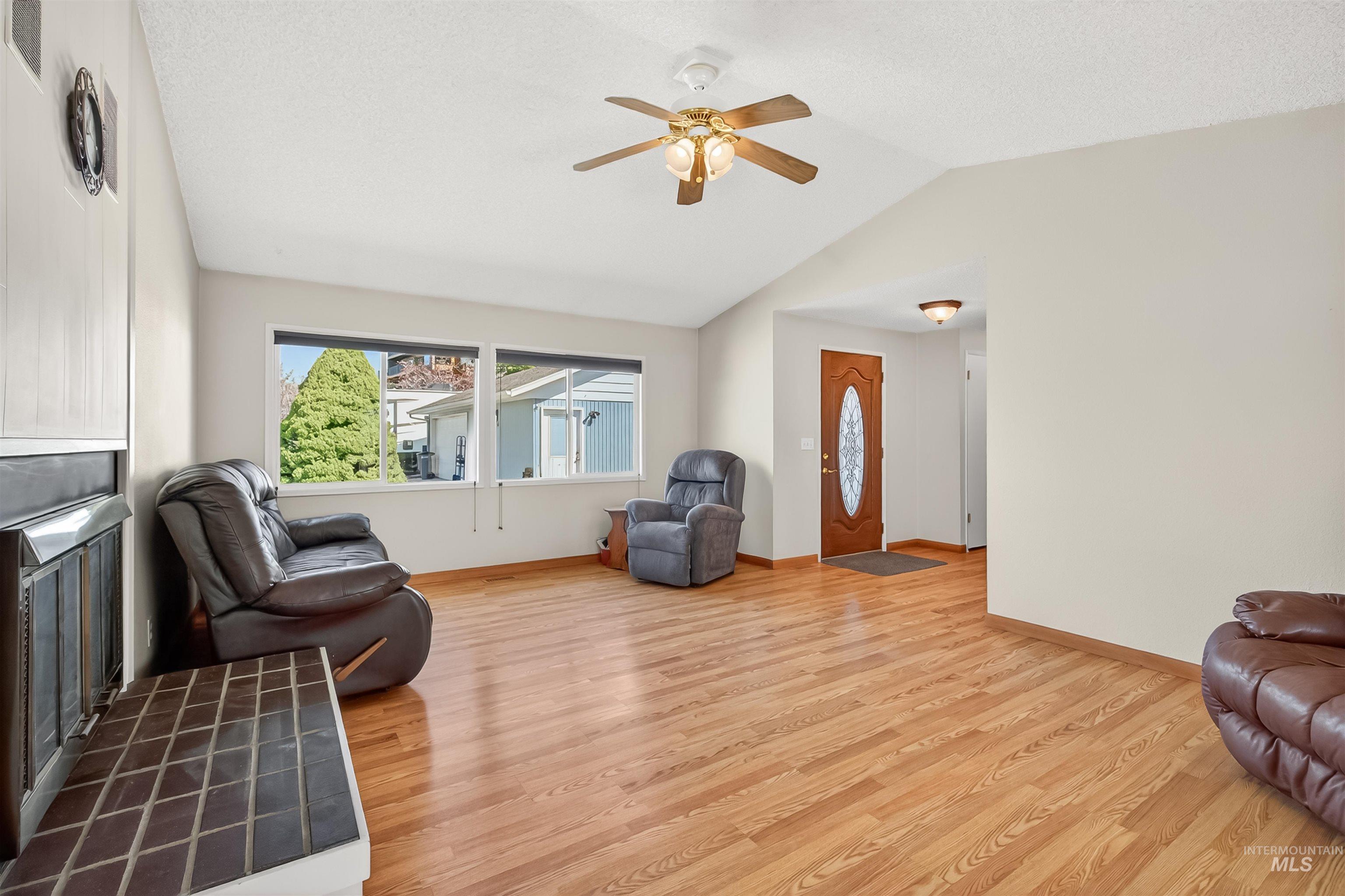 3650 Country Club Court, Lewiston, Idaho 83501, 3 Bedrooms, 2 Bathrooms, Residential For Sale, Price $460,000, 98982184