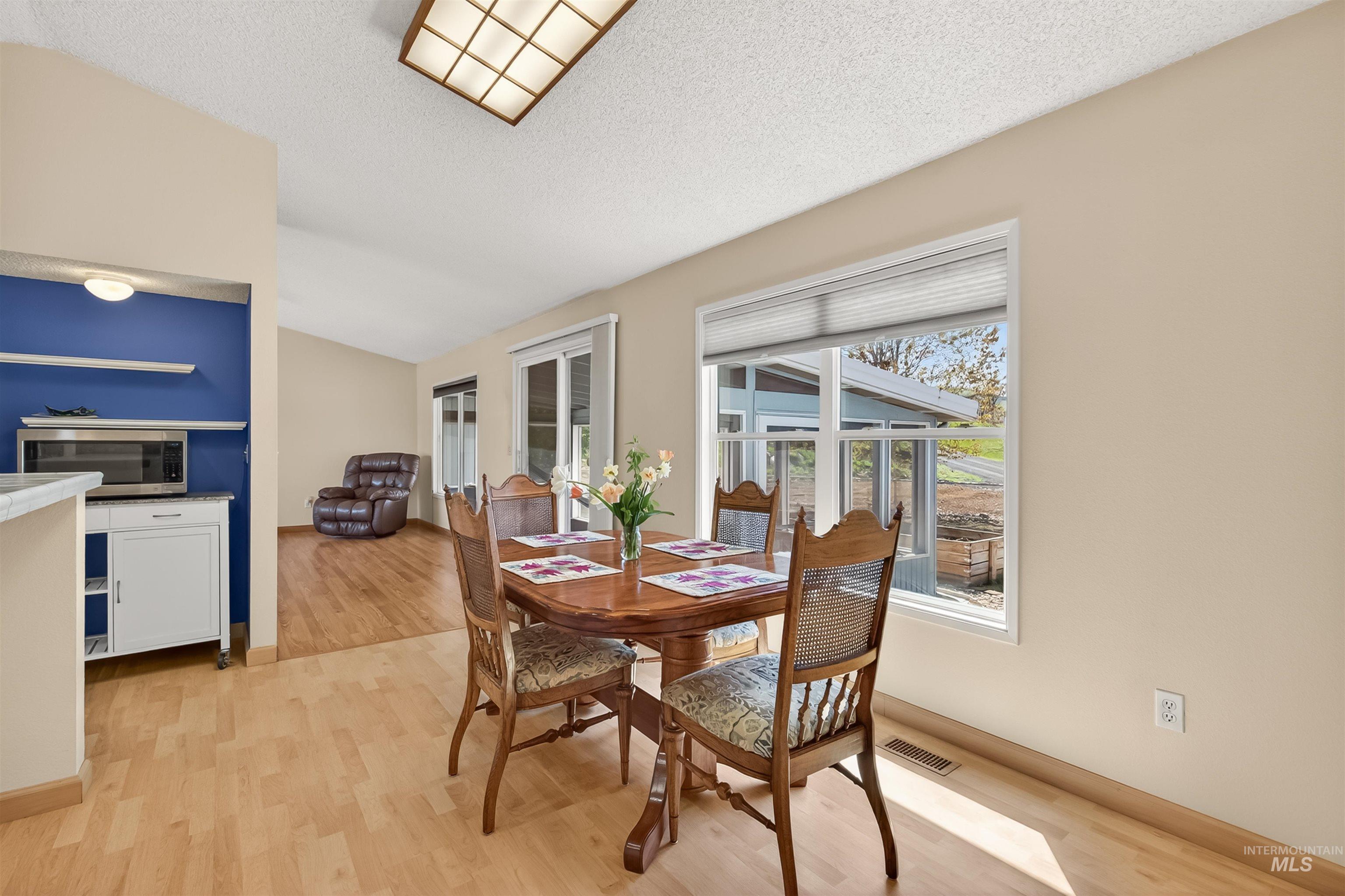 3650 Country Club Court, Lewiston, Idaho 83501, 3 Bedrooms, 2 Bathrooms, Residential For Sale, Price $460,000, 98982184