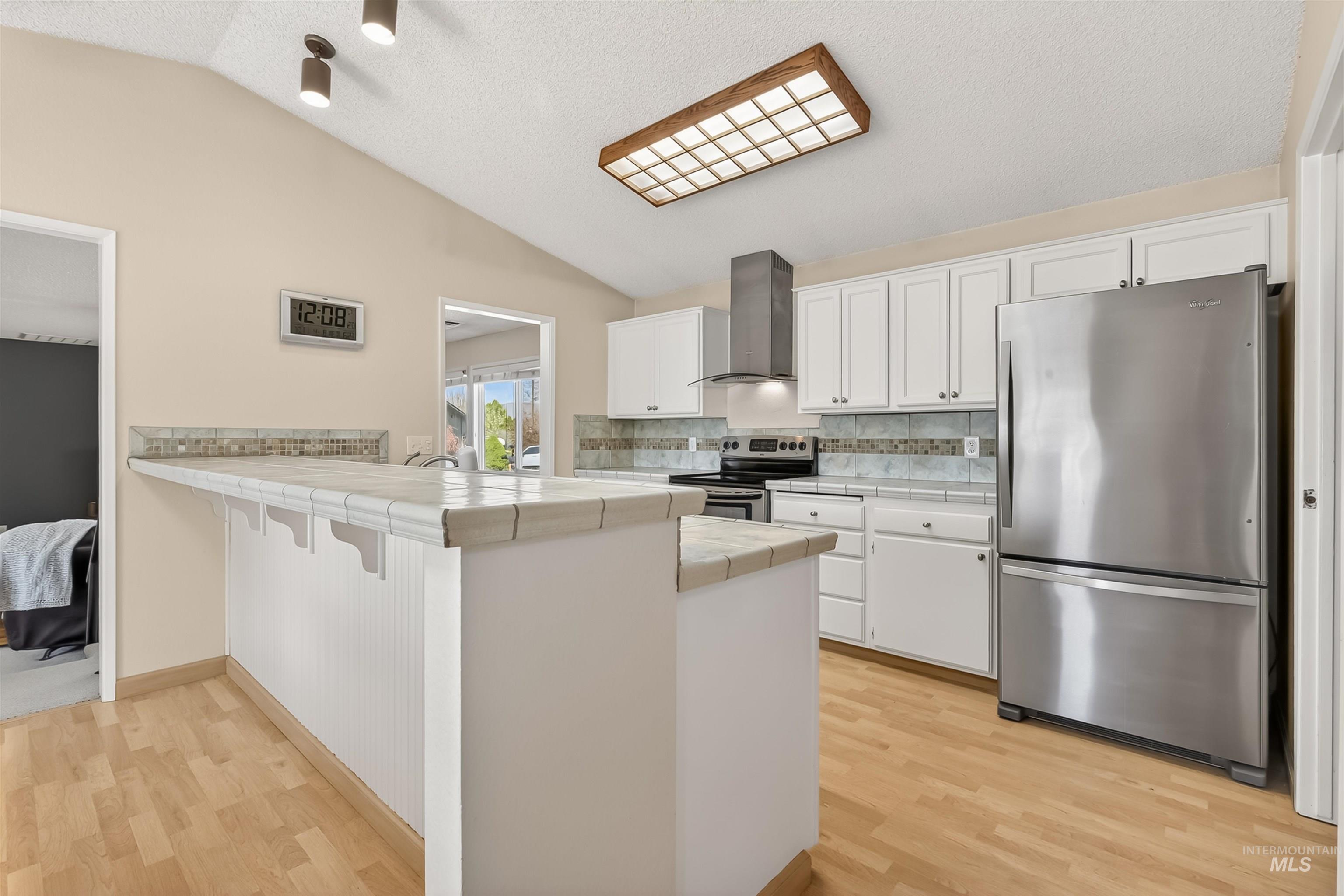 3650 Country Club Court, Lewiston, Idaho 83501, 3 Bedrooms, 2 Bathrooms, Residential For Sale, Price $460,000, 98982184