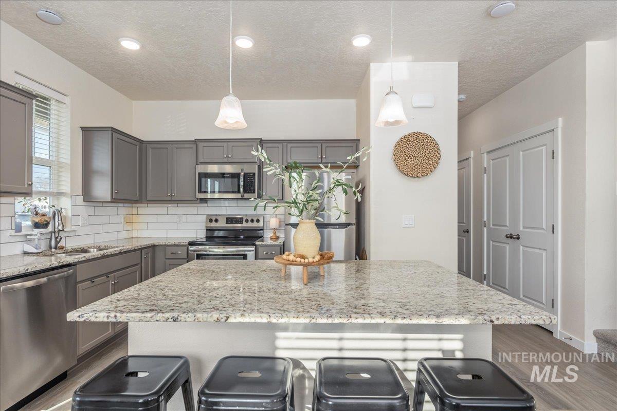 2329 E Spice Loop UNIT #1, Nampa, Idaho 83687, 3 Bedrooms, 3 Bathrooms, Residential Income For Sale, Price $330,000,MLS 98982191