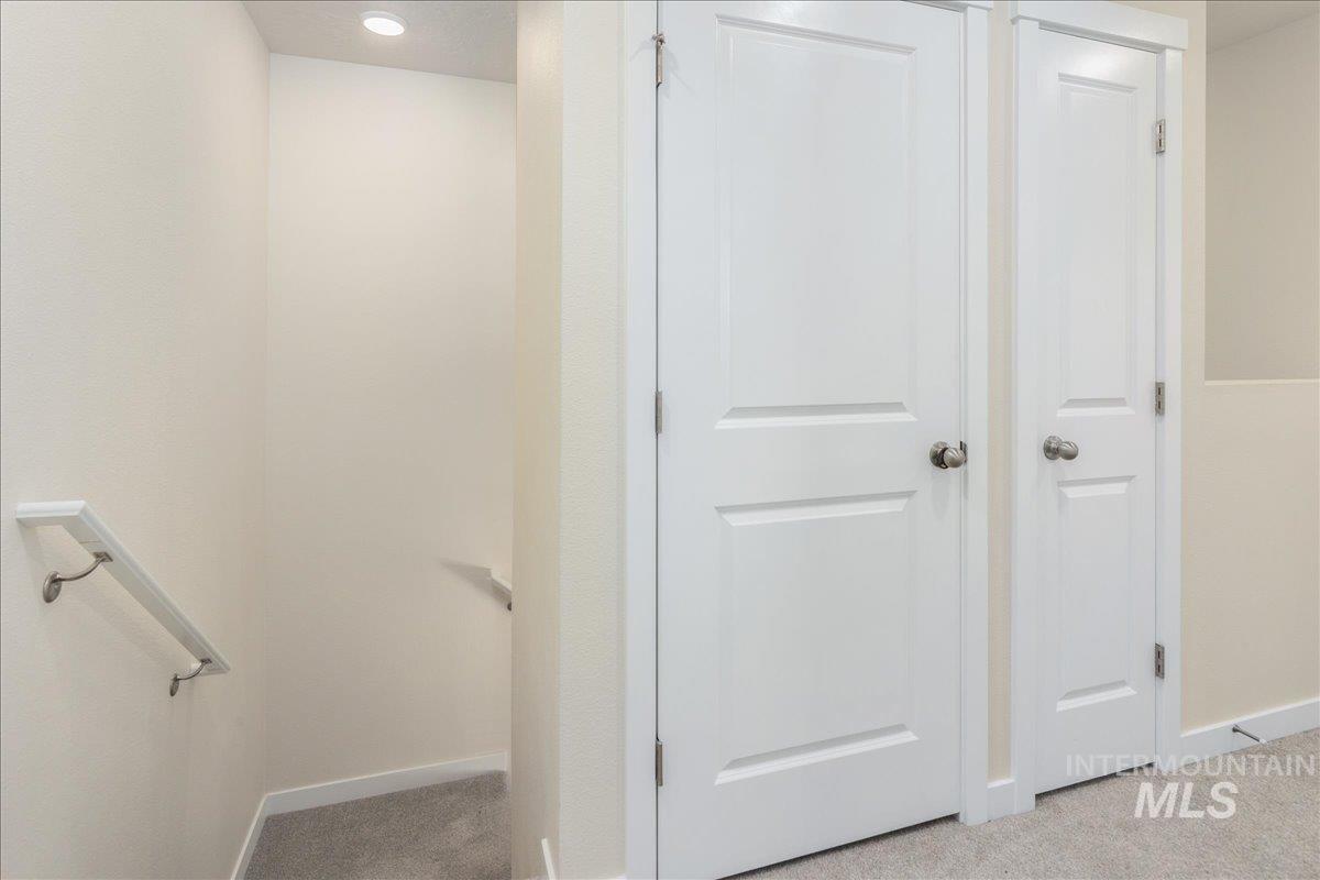 2329 E Spice Loop UNIT #1, Nampa, Idaho 83687, 3 Bedrooms, 3 Bathrooms, Residential Income For Sale, Price $330,000,MLS 98982191