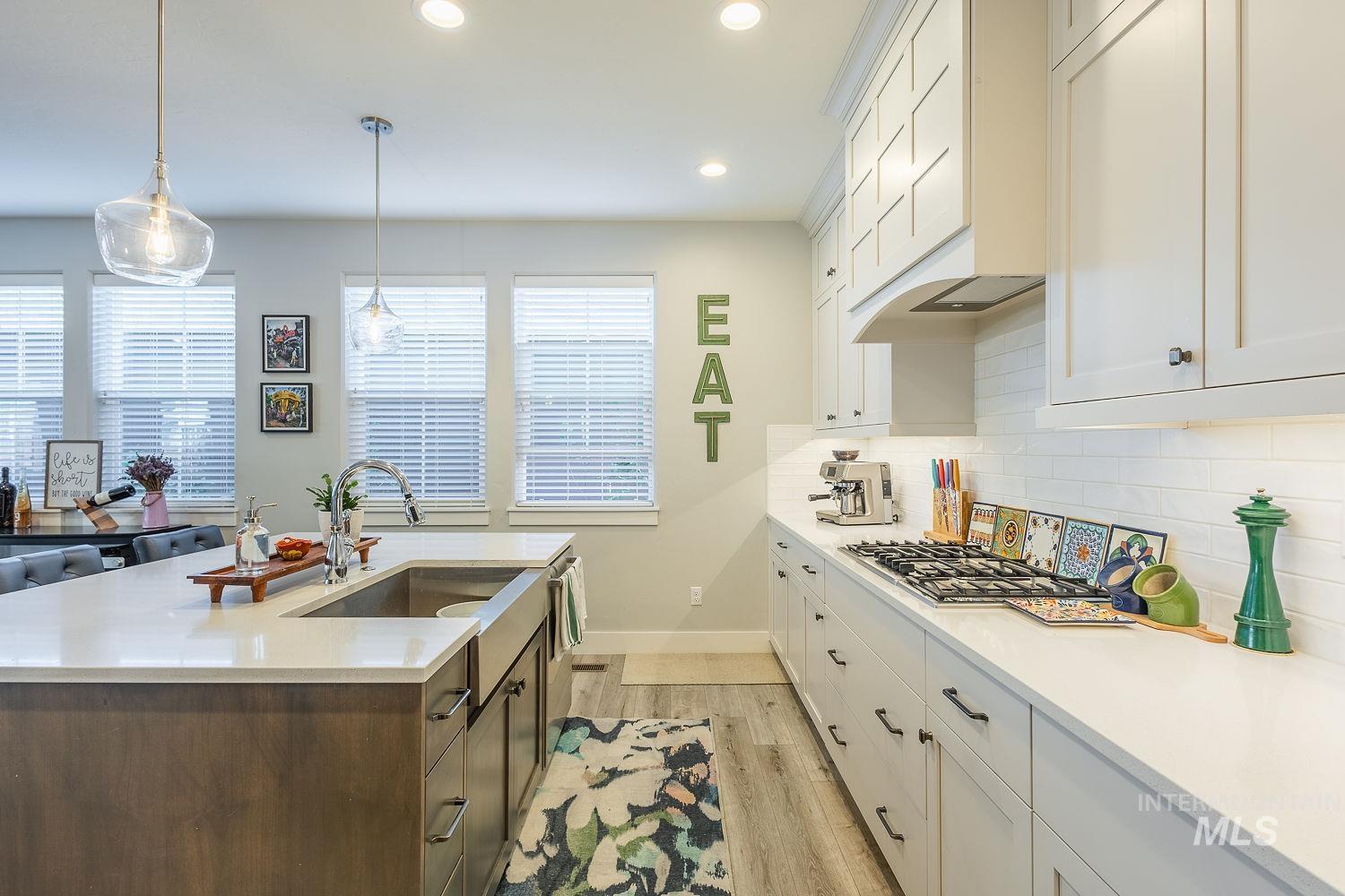 2845 S Barnside Way, Boise, Idaho 83716, 4 Bedrooms, 3 Bathrooms, Residential For Sale, Price $855,000, 98982195