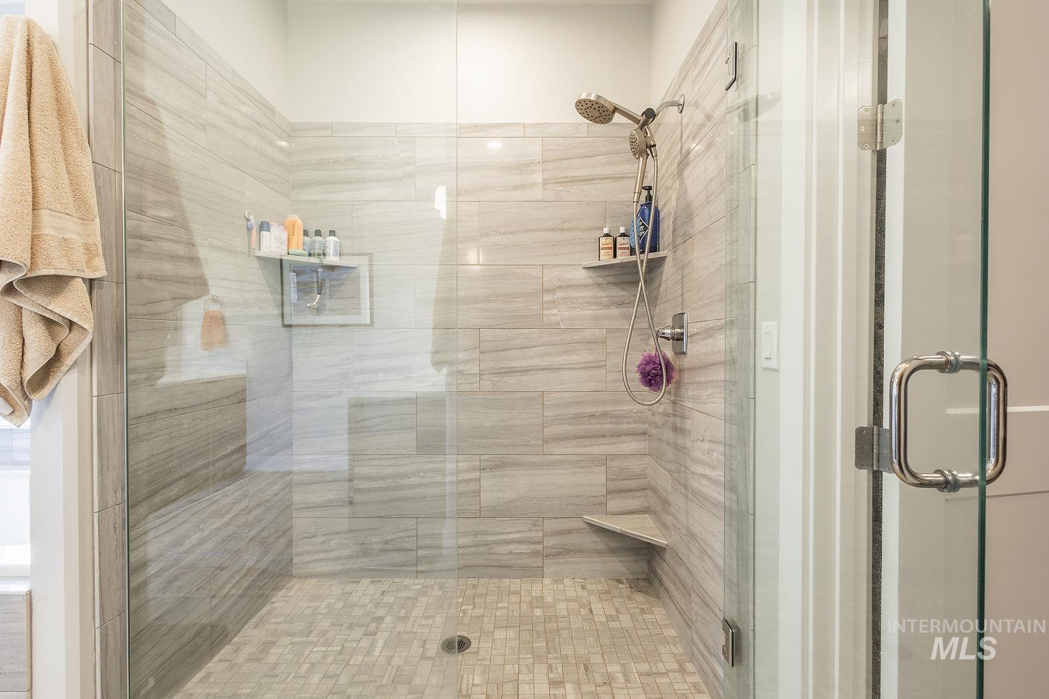 2845 S Barnside Way, Boise, Idaho 83716, 4 Bedrooms, 3 Bathrooms, Residential For Sale, Price $855,000, 98982195