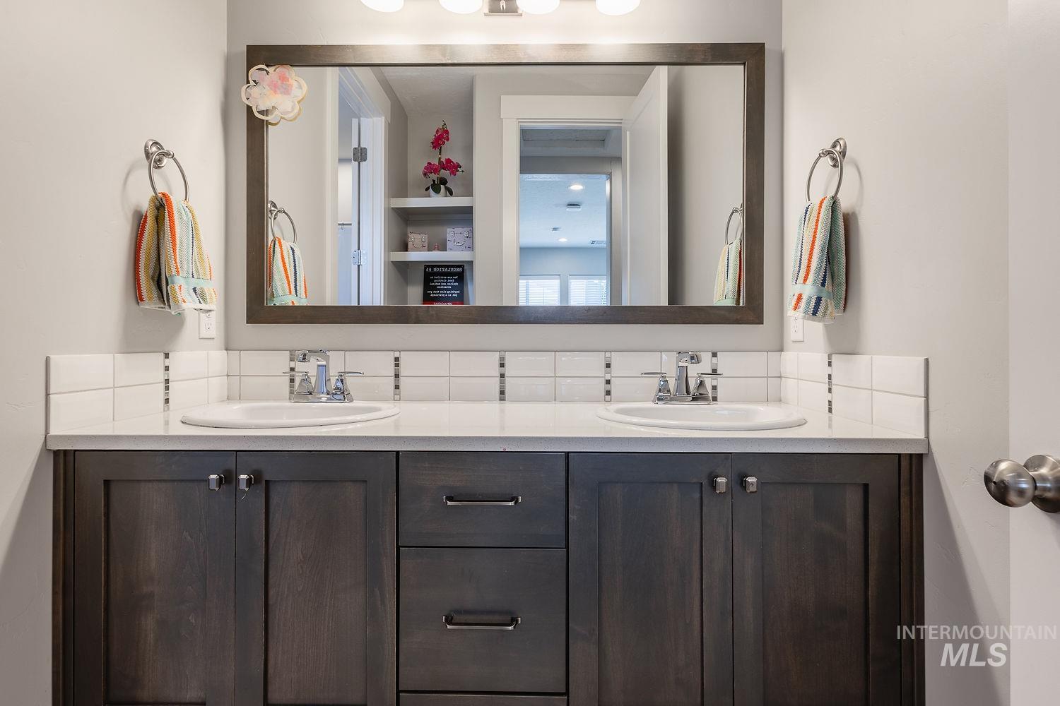 2845 S Barnside Way, Boise, Idaho 83716, 4 Bedrooms, 3 Bathrooms, Residential For Sale, Price $855,000, 98982195