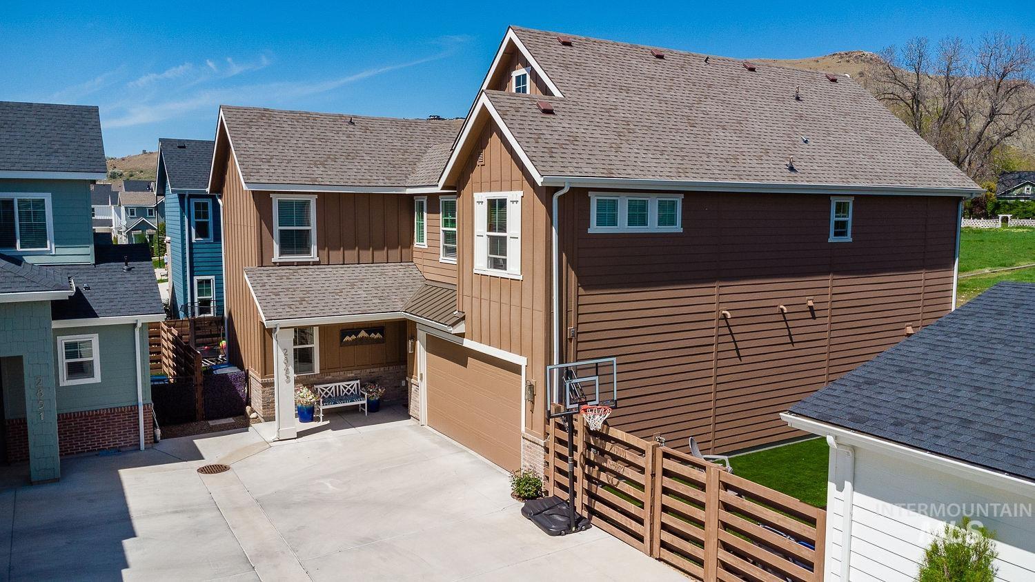 2845 S Barnside Way, Boise, Idaho 83716, 4 Bedrooms, 3 Bathrooms, Residential For Sale, Price $855,000, 98982195