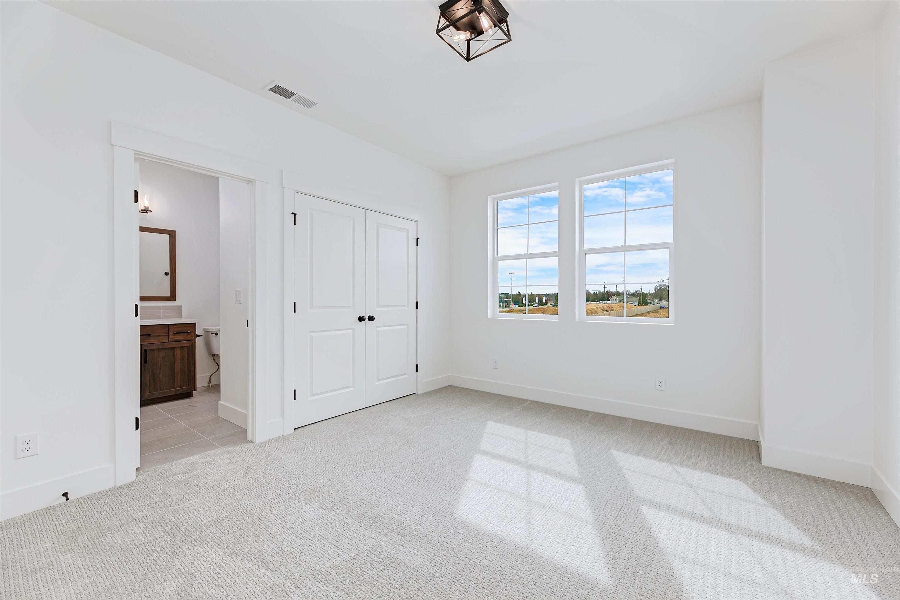 12705 S Lenora Pl., Nampa, Idaho 83686, 3 Bedrooms, 3.5 Bathrooms, Residential For Sale, Price $674,000,MLS 98982201