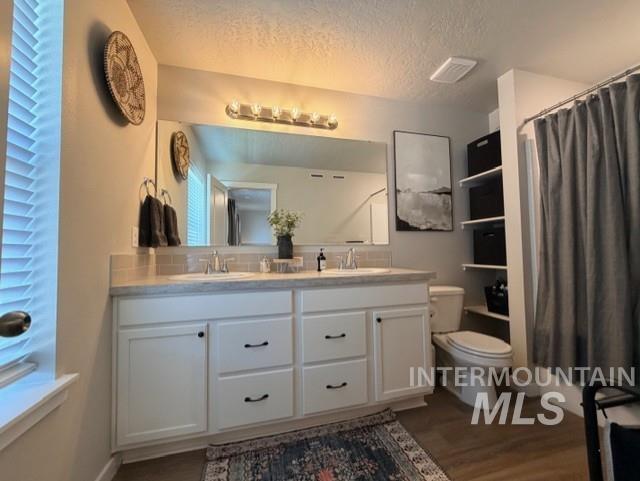 2329 E Spice Loop Unit 4, Nampa, Idaho 83687, 3 Bedrooms, 3 Bathrooms, Residential Income For Sale, Price $325,000,MLS 98982203