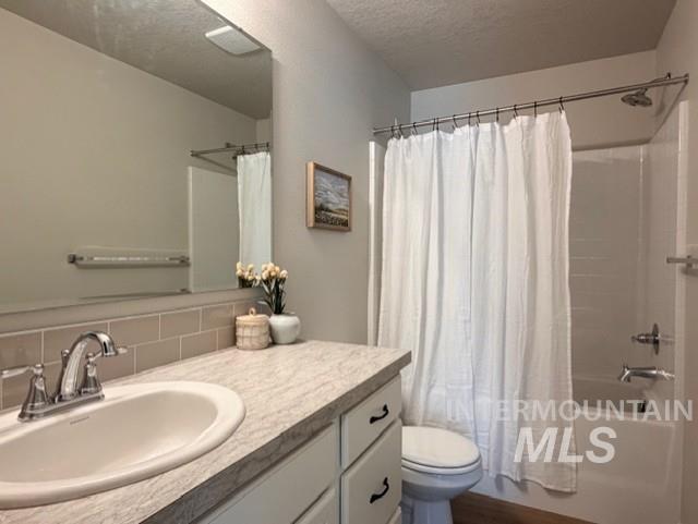 2329 E Spice Loop Unit 4, Nampa, Idaho 83687, 3 Bedrooms, 3 Bathrooms, Residential Income For Sale, Price $325,000,MLS 98982203